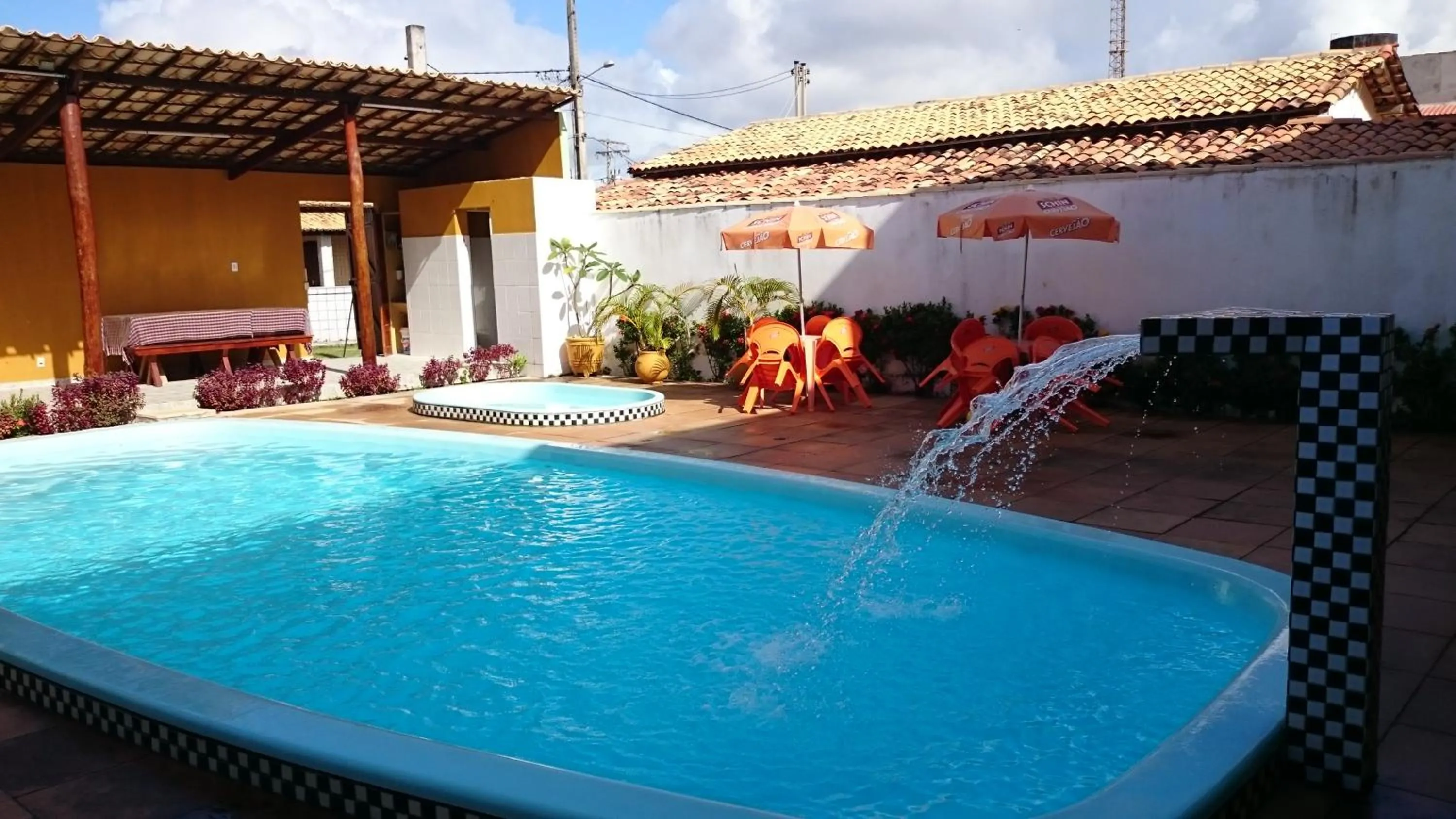 Pool view in Pousada Recanto Lagoa Azul