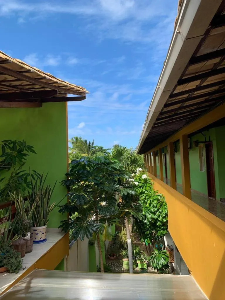 Communal lounge/ TV room in Pousada Recanto Lagoa Azul
