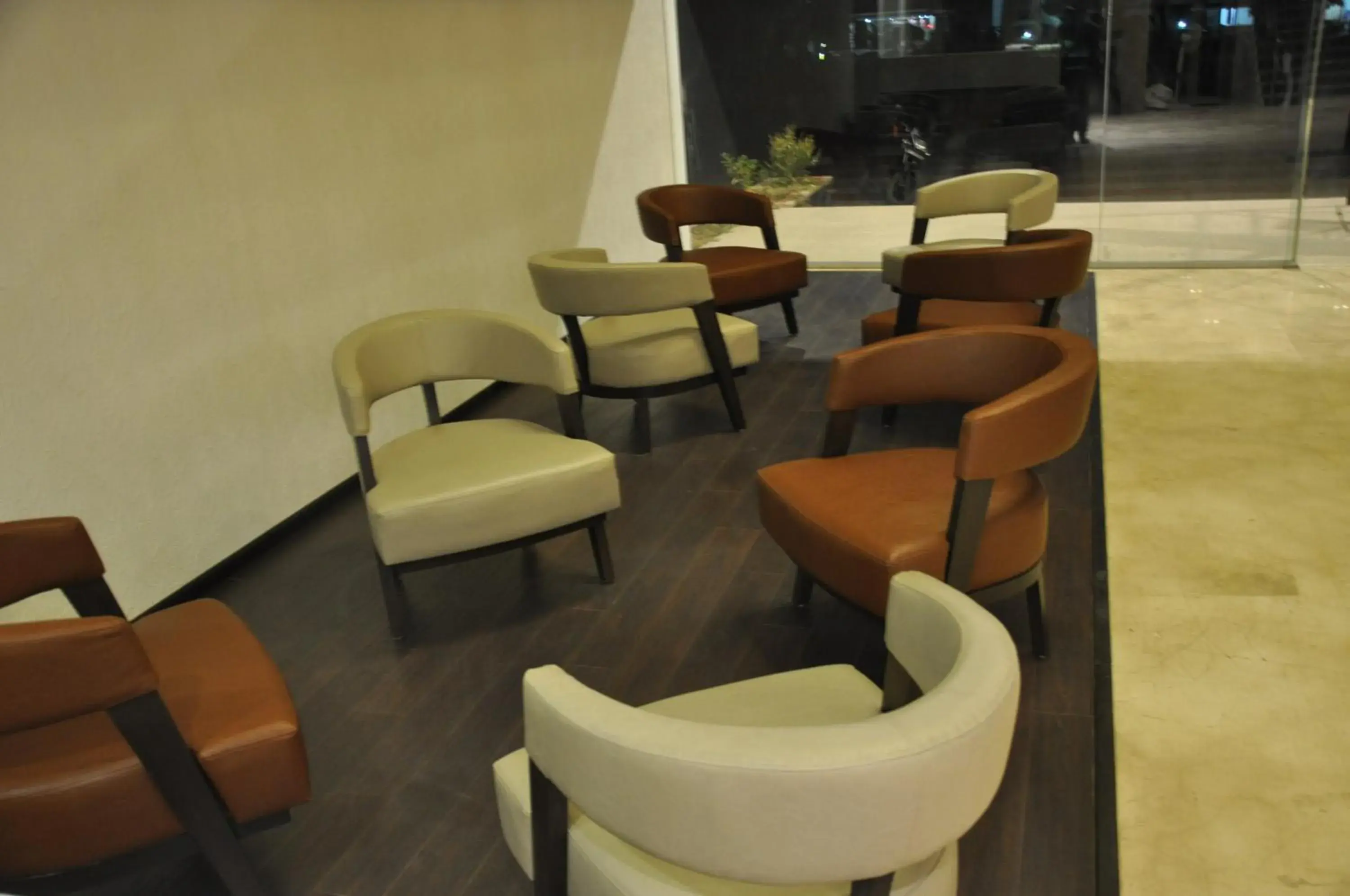 Lobby or reception in Pride Biznotel Manjusar Vadodara Near Sokhda Lake Lobby or reception in Pride Biznotel Manjusar Vadodara Near Sokhda Lake