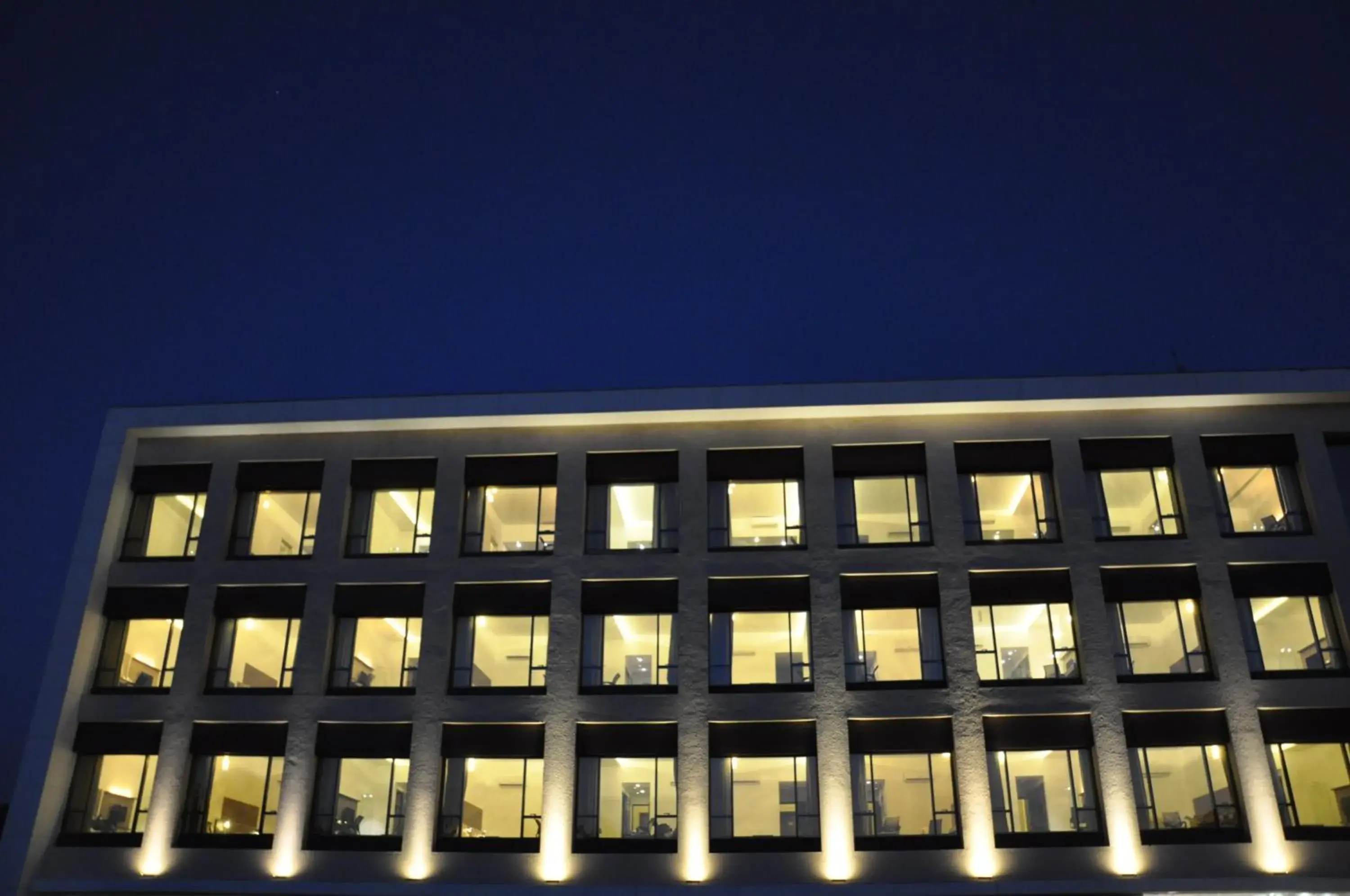 Property building in Pride Biznotel Manjusar Vadodara Near Sokhda Lake Property building in Pride Biznotel Manjusar Vadodara Near Sokhda Lake