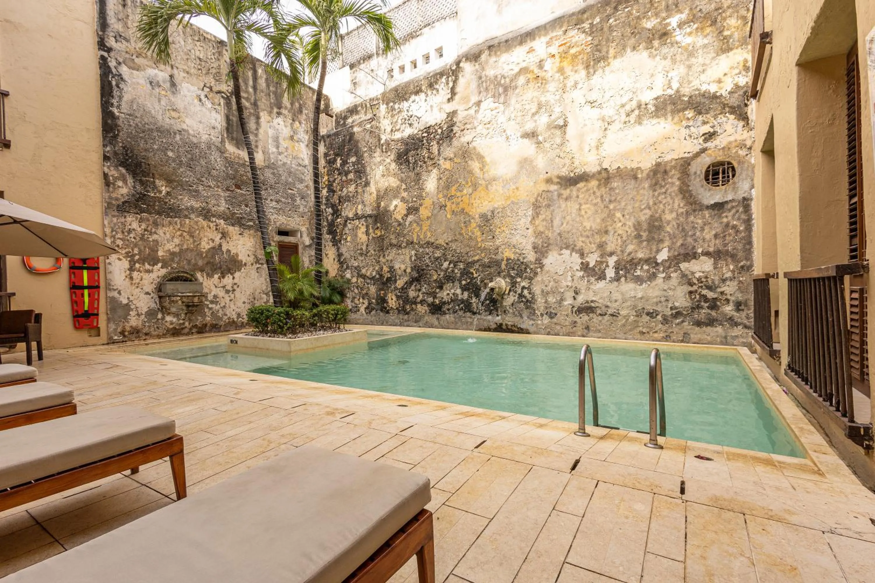 Swimming pool in Ananda Hotel Boutique