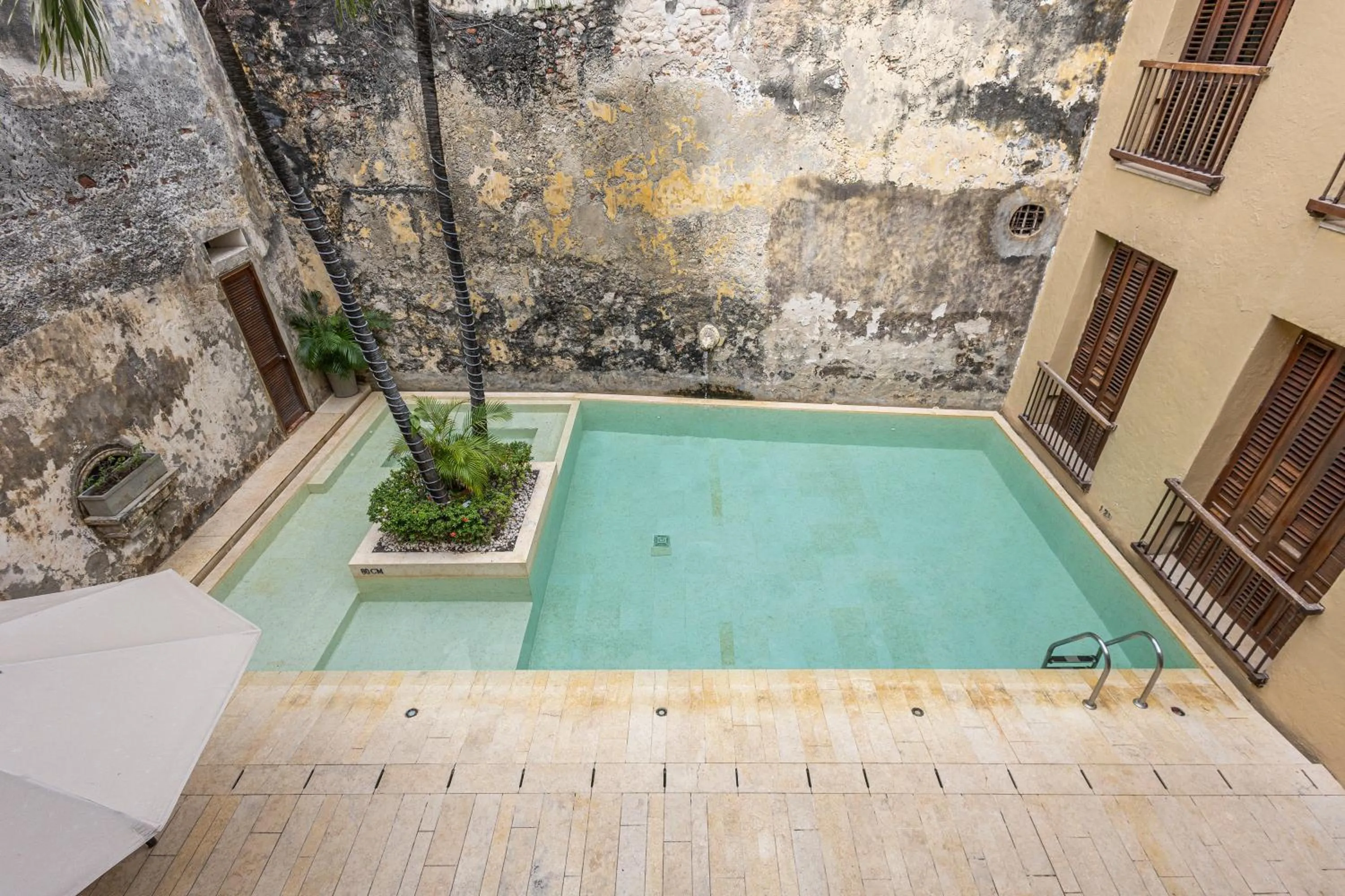 Swimming pool in Ananda Hotel Boutique