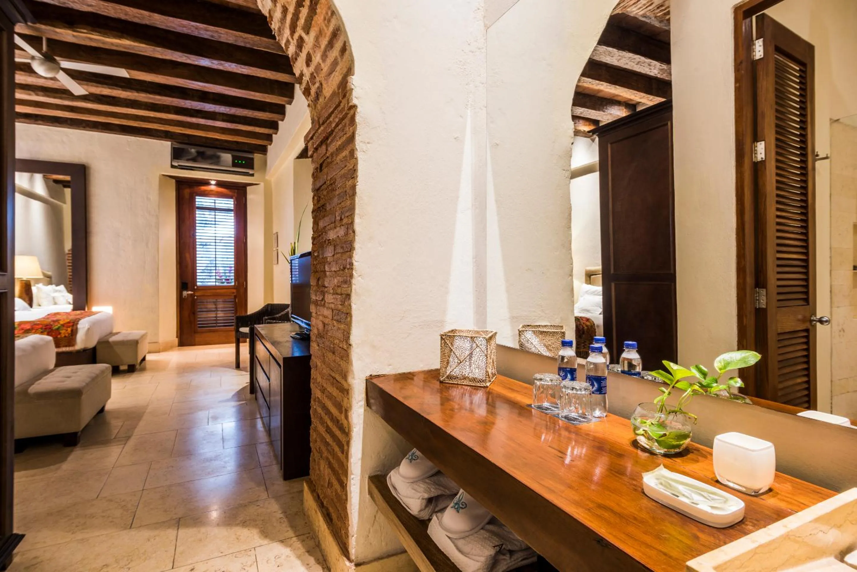 Bathroom, Bed in Ananda Hotel Boutique