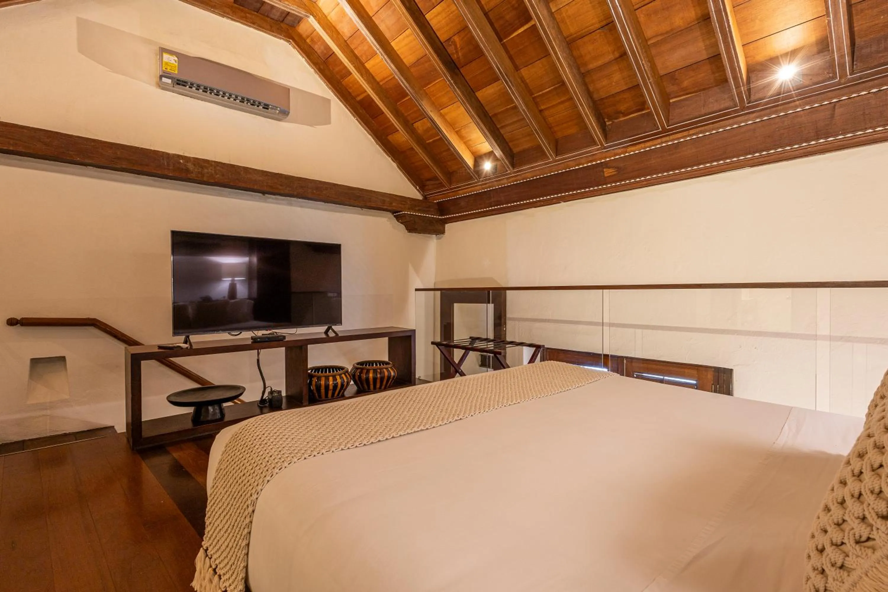 Photo of the whole room, Bed in Ananda Hotel Boutique