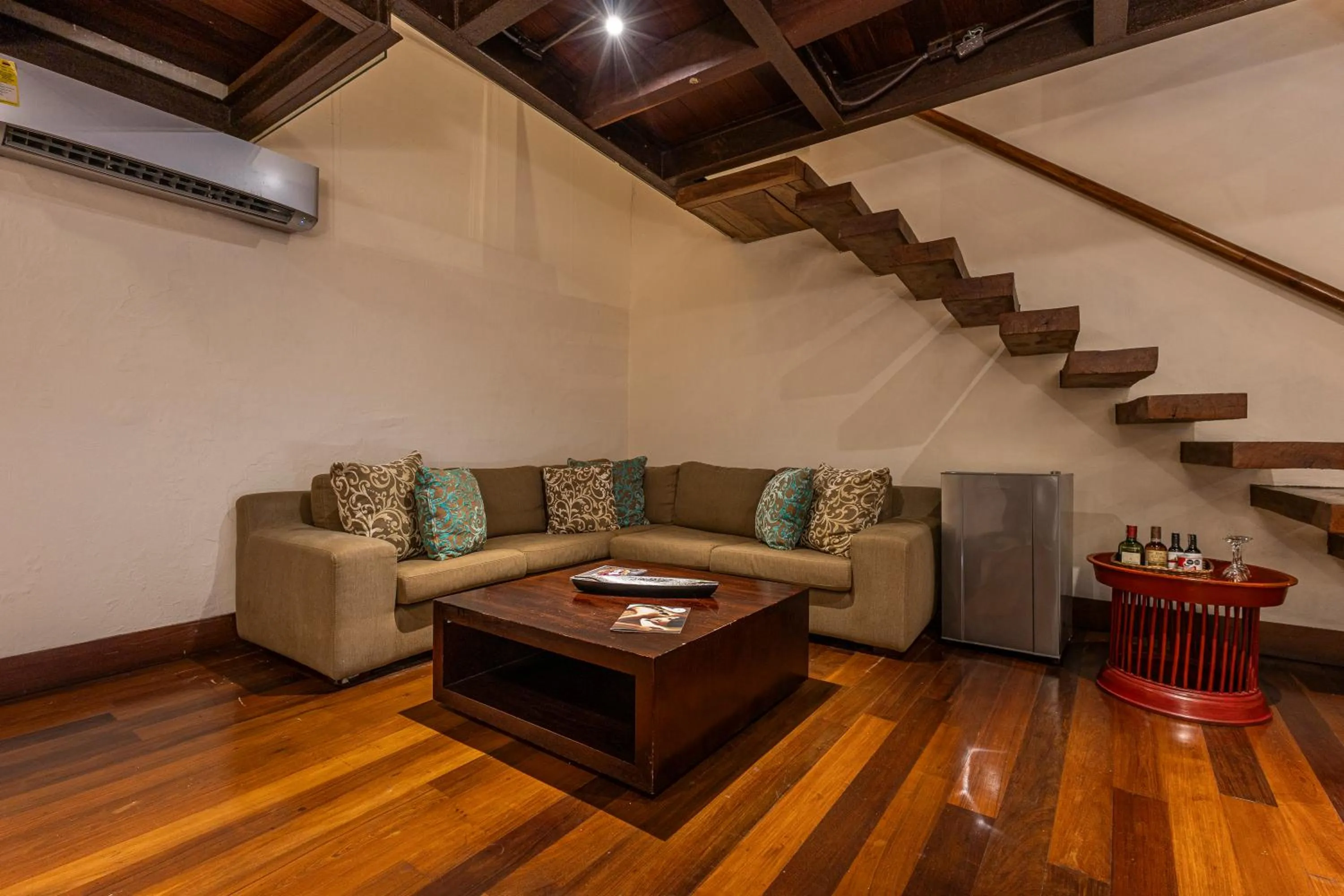 Photo of the whole room in Ananda Hotel Boutique