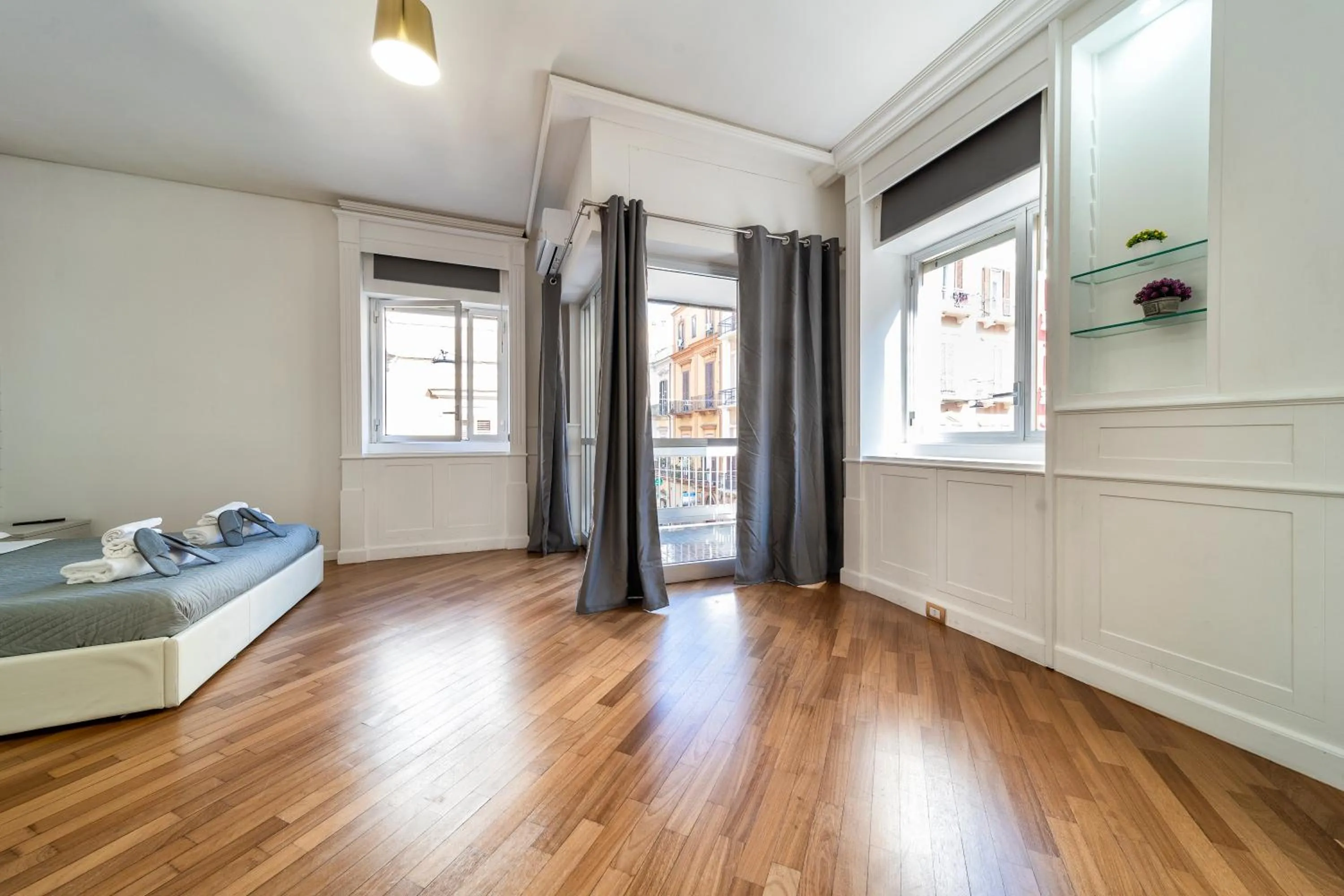 Bedroom, Bed in Dante 138 Class rooms & apartments