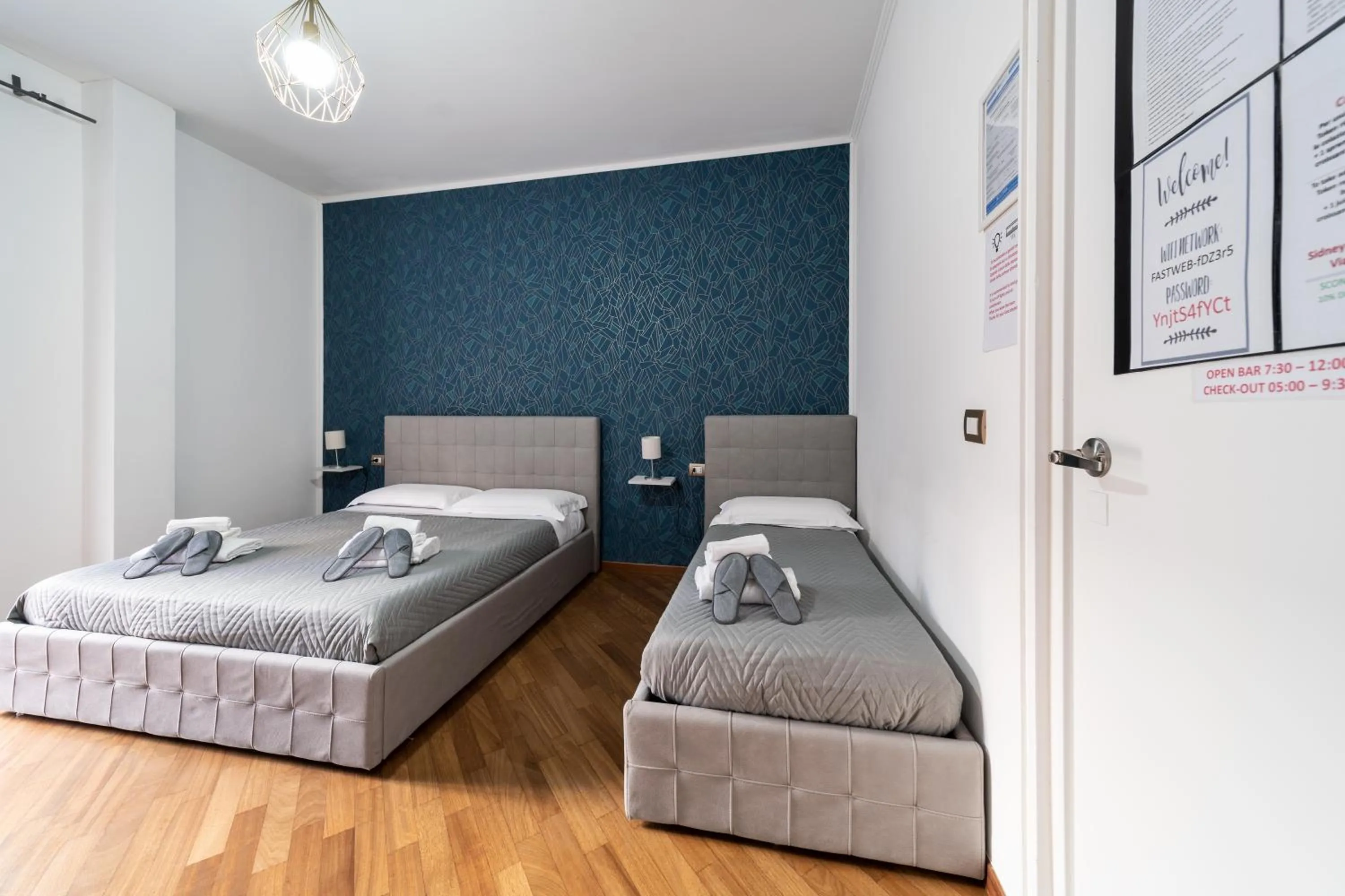 Bedroom, Bed in Dante 138 Class rooms & apartments