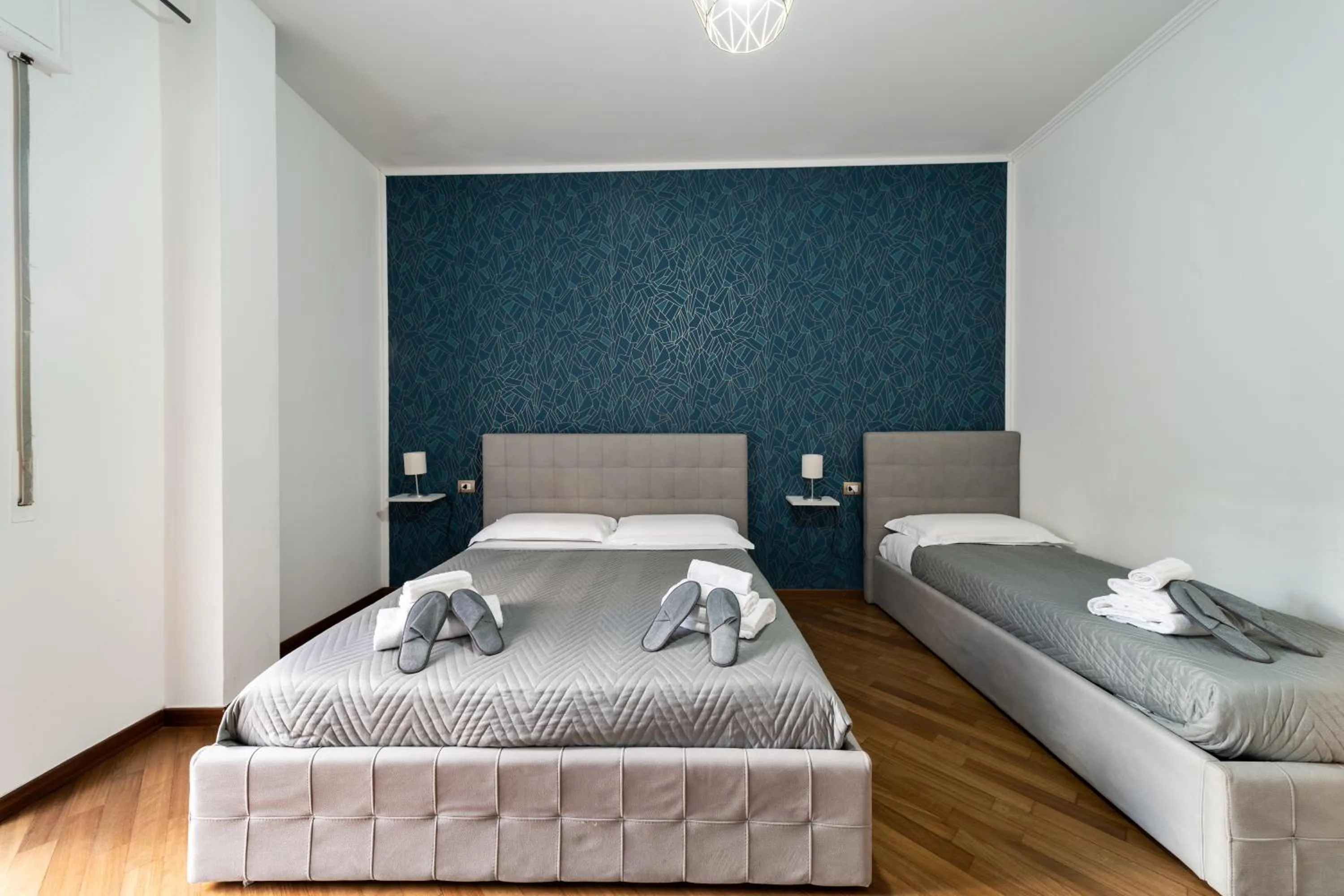 Bedroom, Bed in Dante 138 Class rooms & apartments