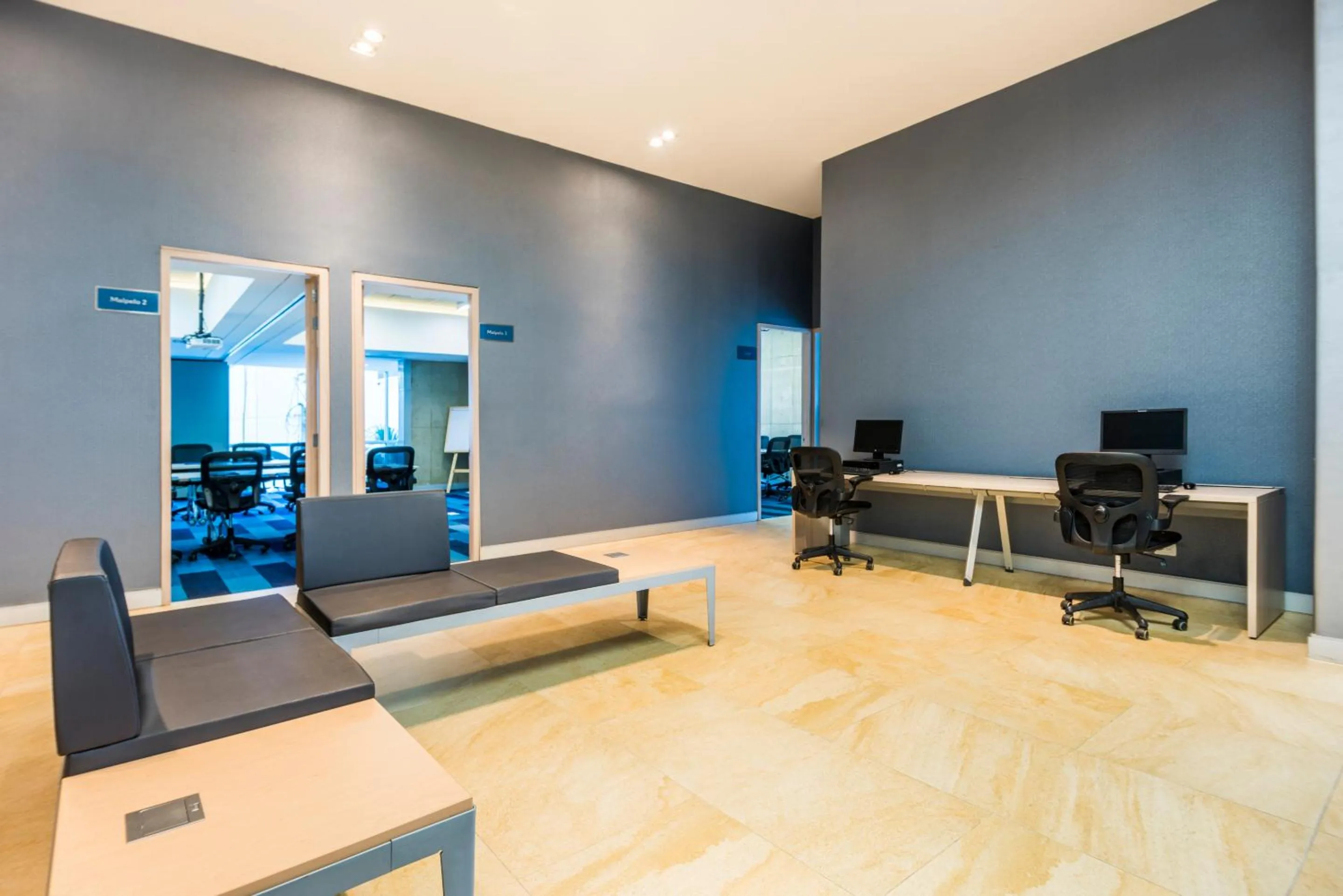 Living room in Cosmos Pacifico Hotel