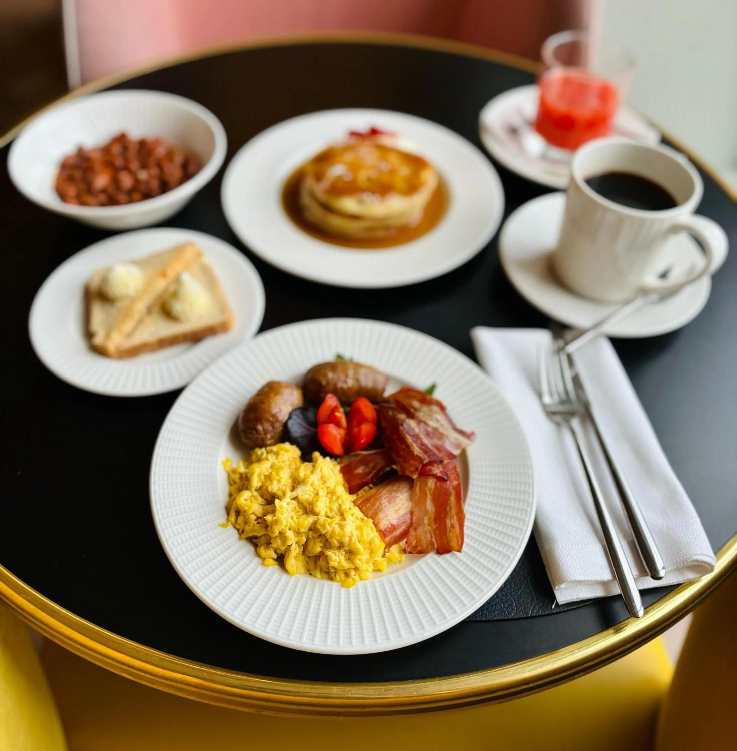 Continental breakfast in Trastevere Roma UNA Esperienze