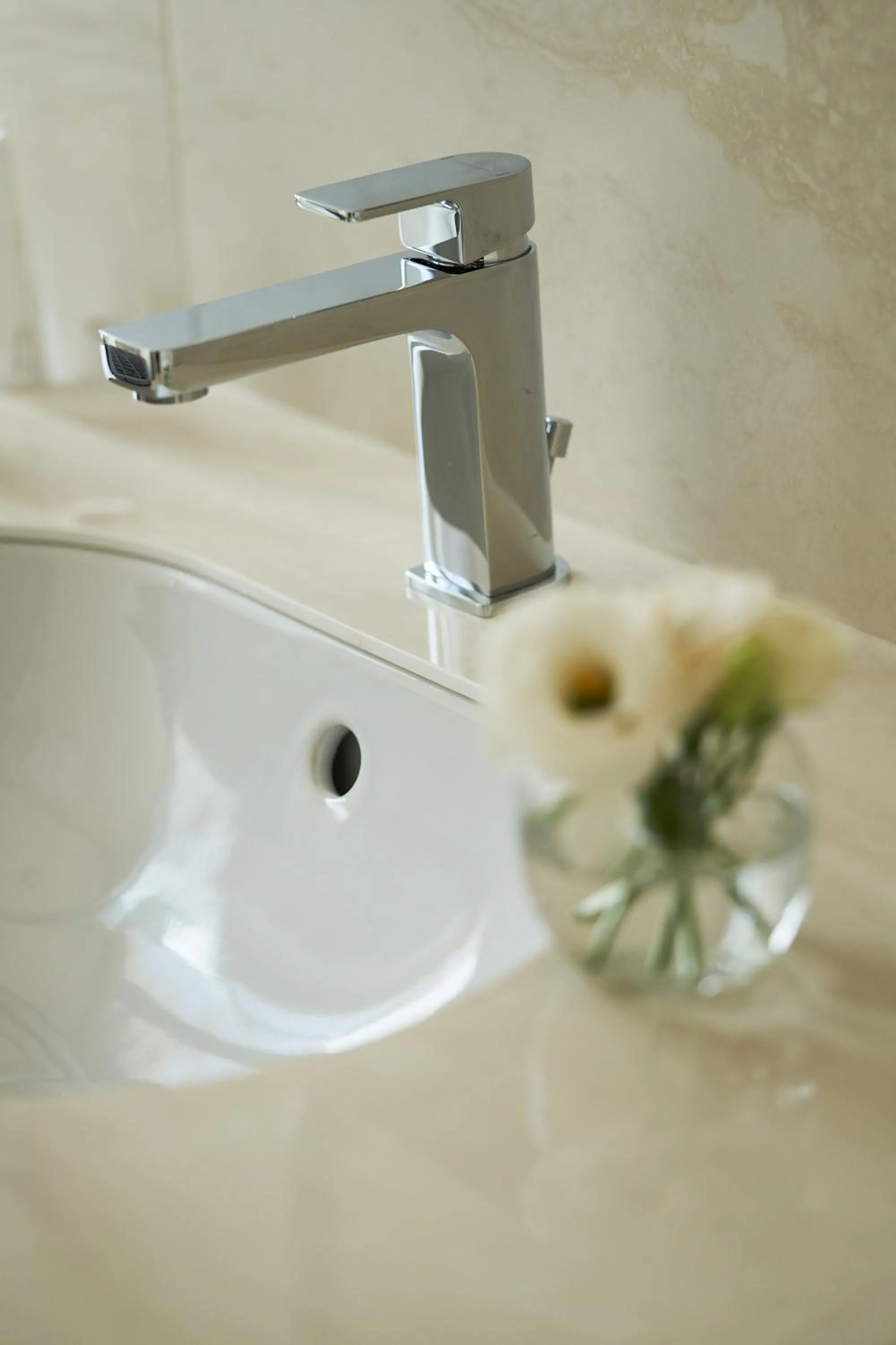 Bathroom in Trastevere Roma UNA Esperienze