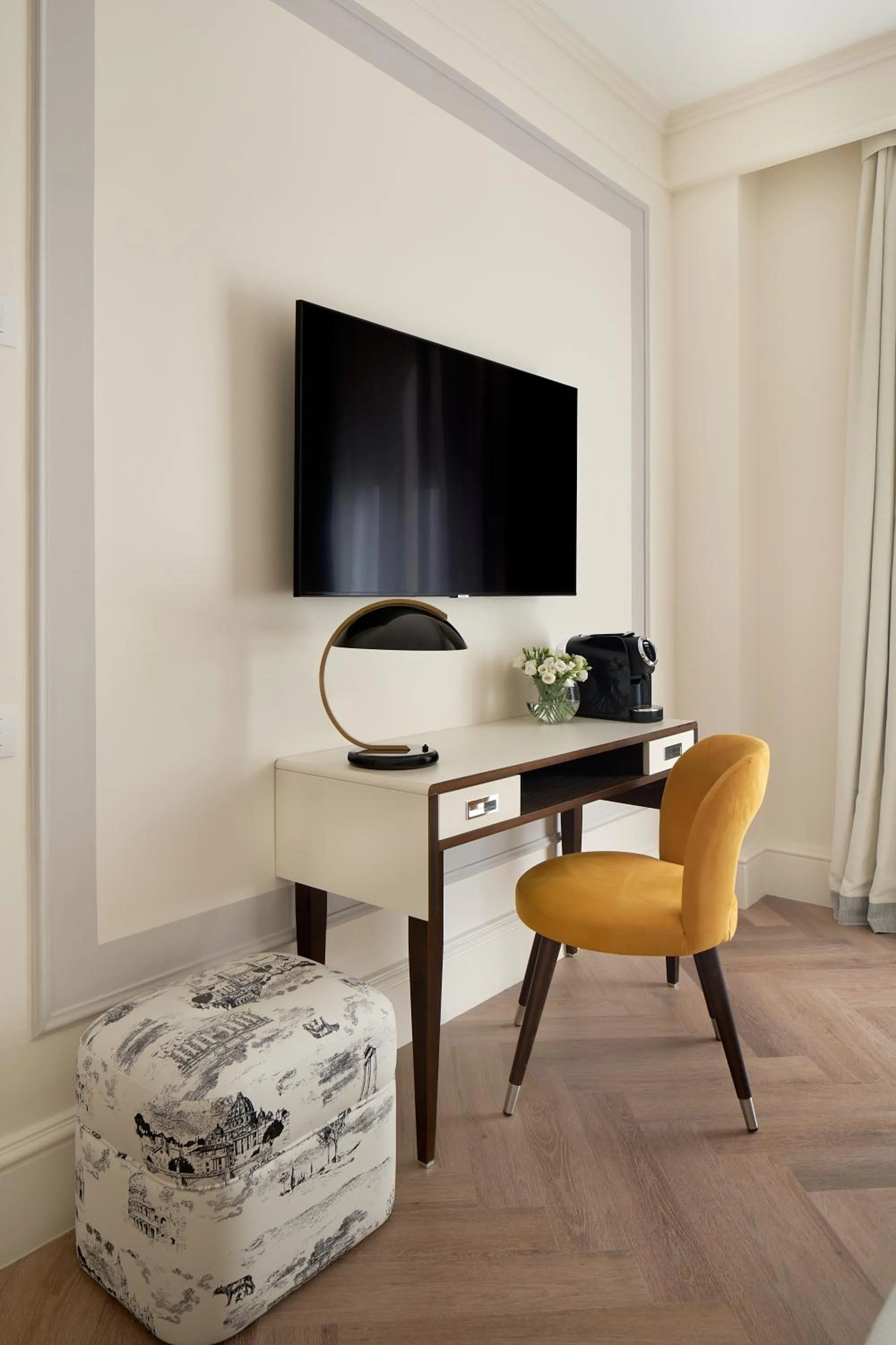 Bedroom in Trastevere Roma UNA Esperienze