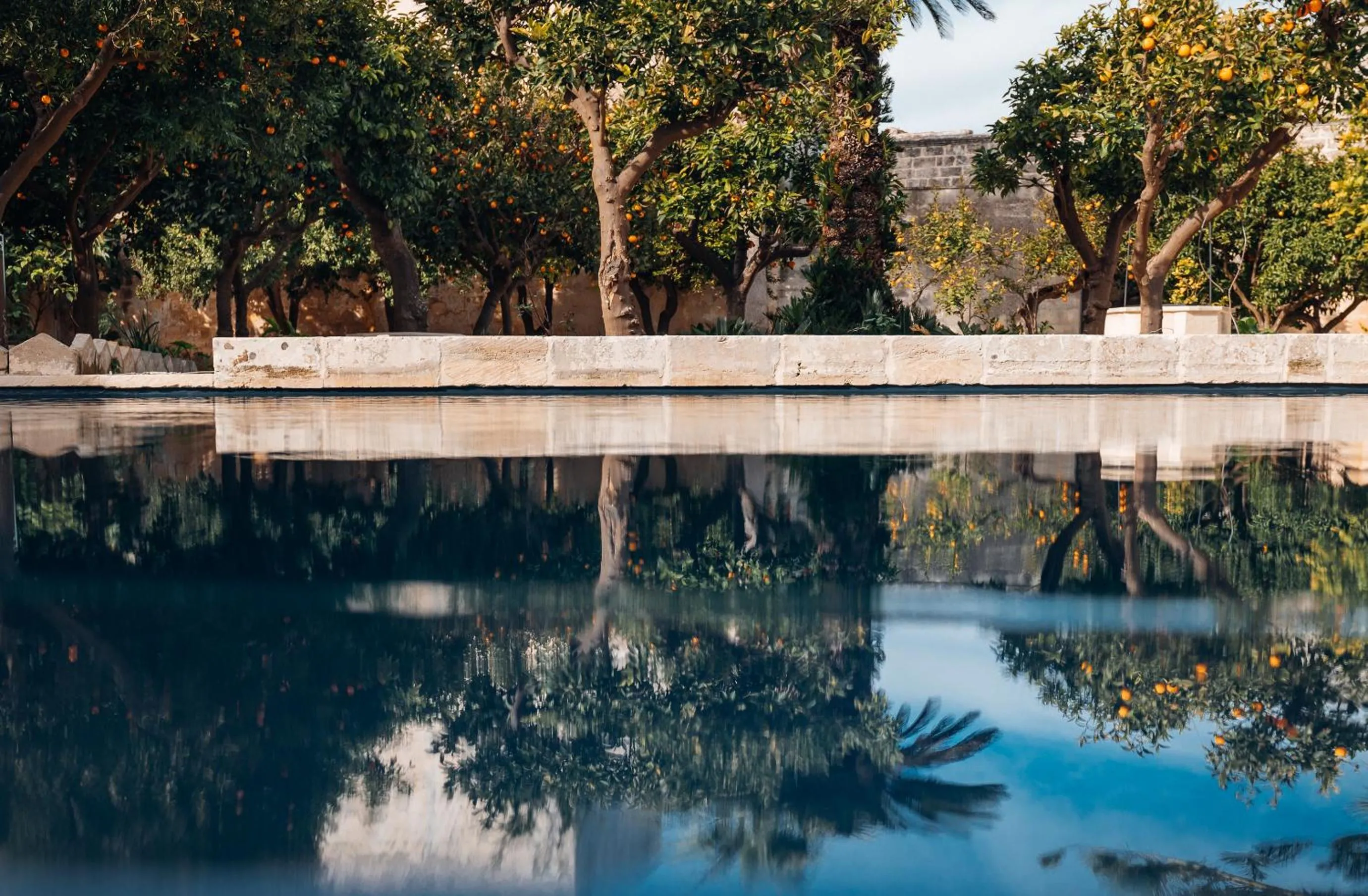 Swimming pool in Tenuta Tresca Suites - Dimora Storica