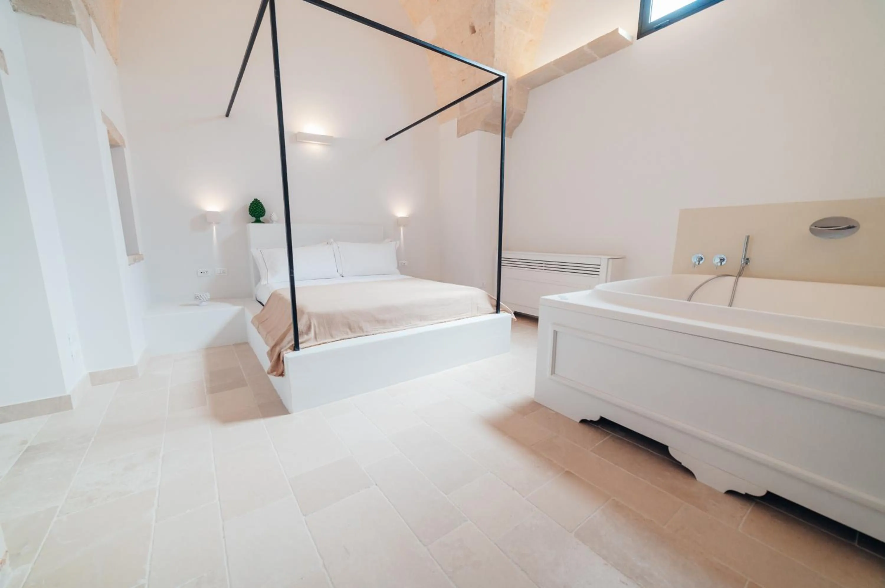 Bed in Tenuta Tresca Suites - Dimora Storica