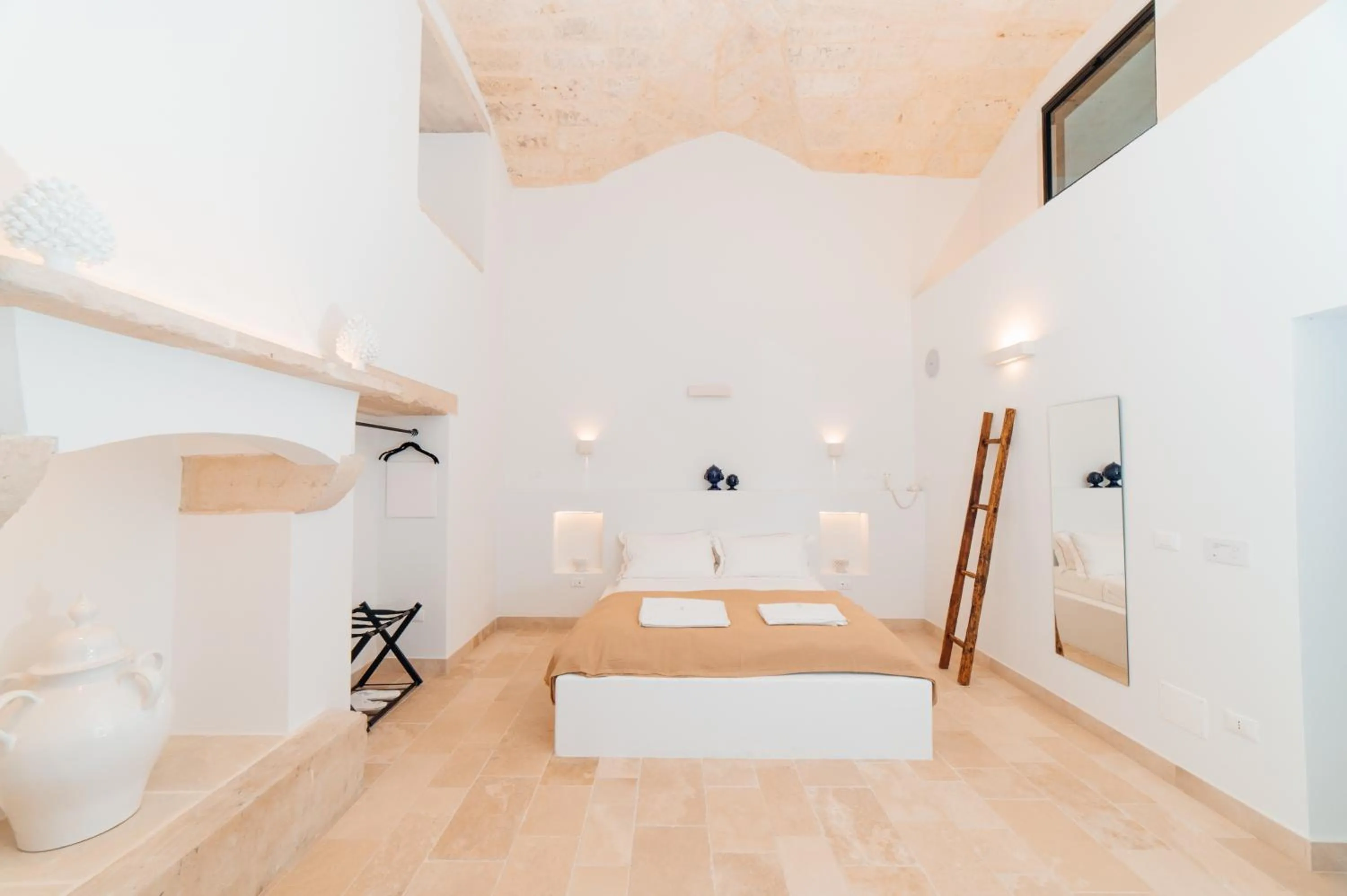 Bed in Tenuta Tresca Suites - Dimora Storica