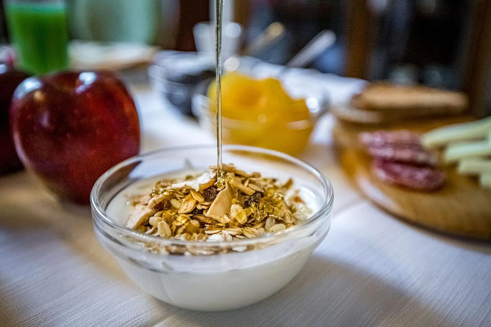 Food and drinks in Hotel Emma Small Luxury Hotel