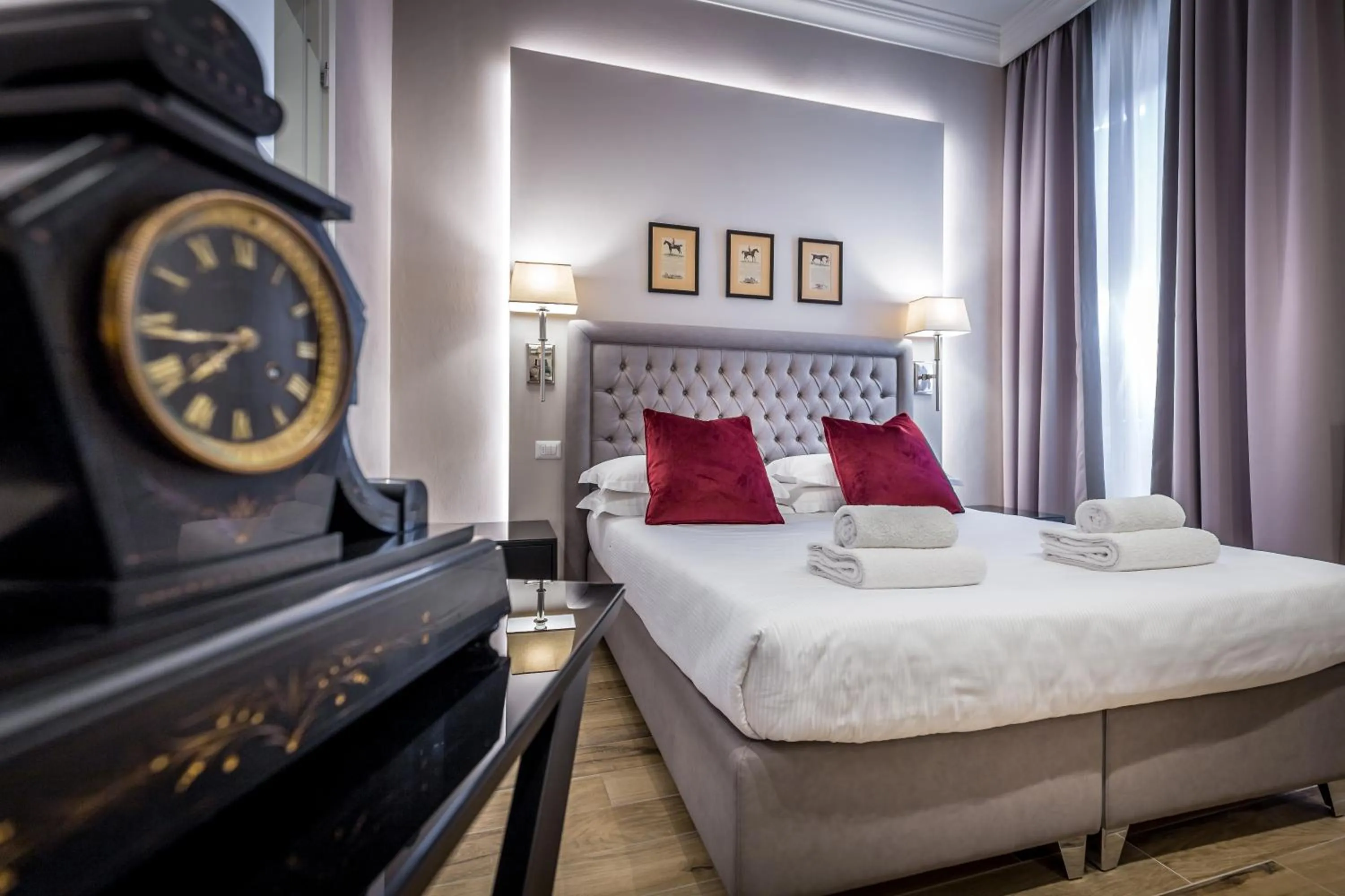 Bed in Hotel Emma Small Luxury Hotel