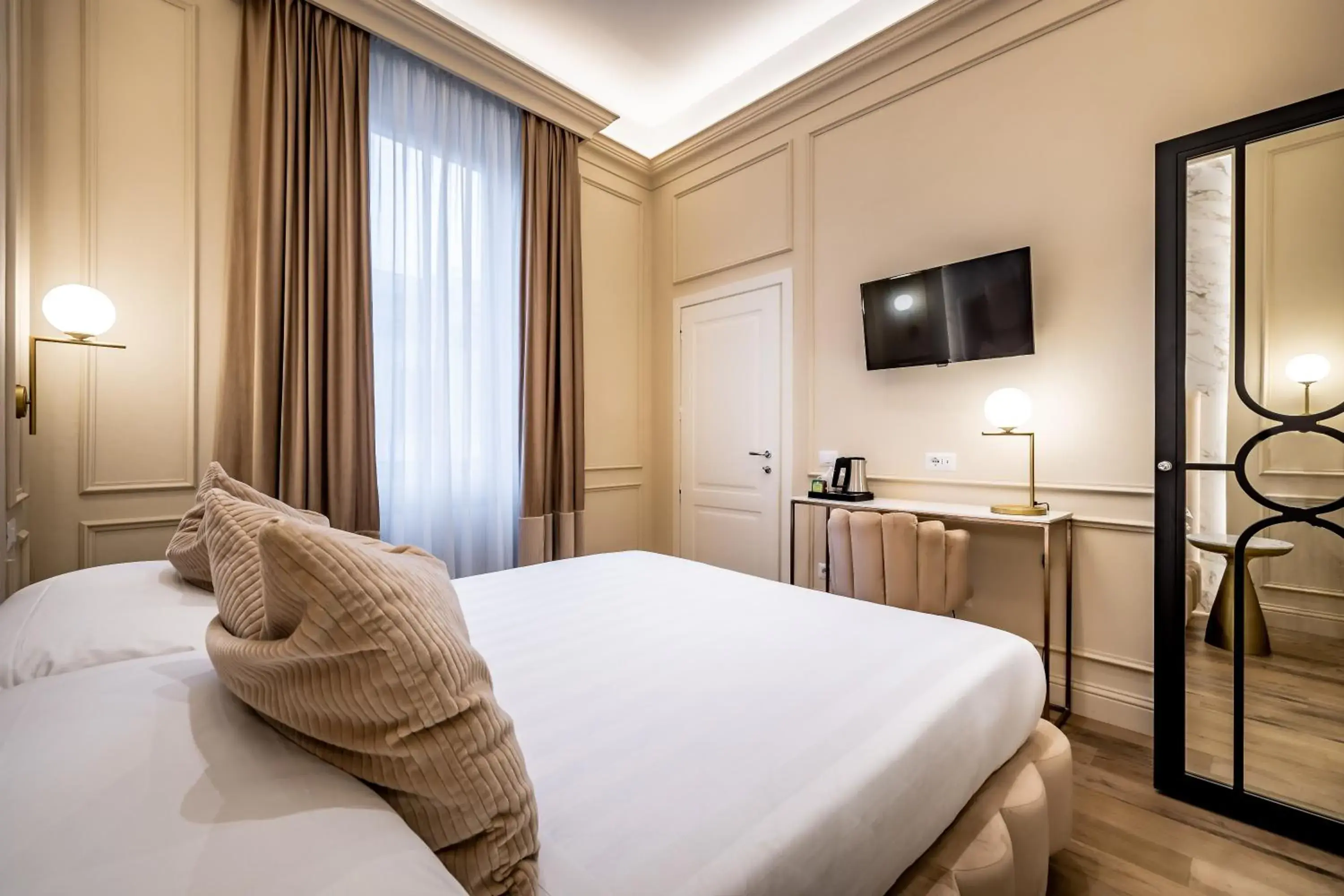 Bedroom, Bed in Hotel Emma Small Luxury Hotel Bedroom, Bed in Hotel Emma Small Luxury Hotel