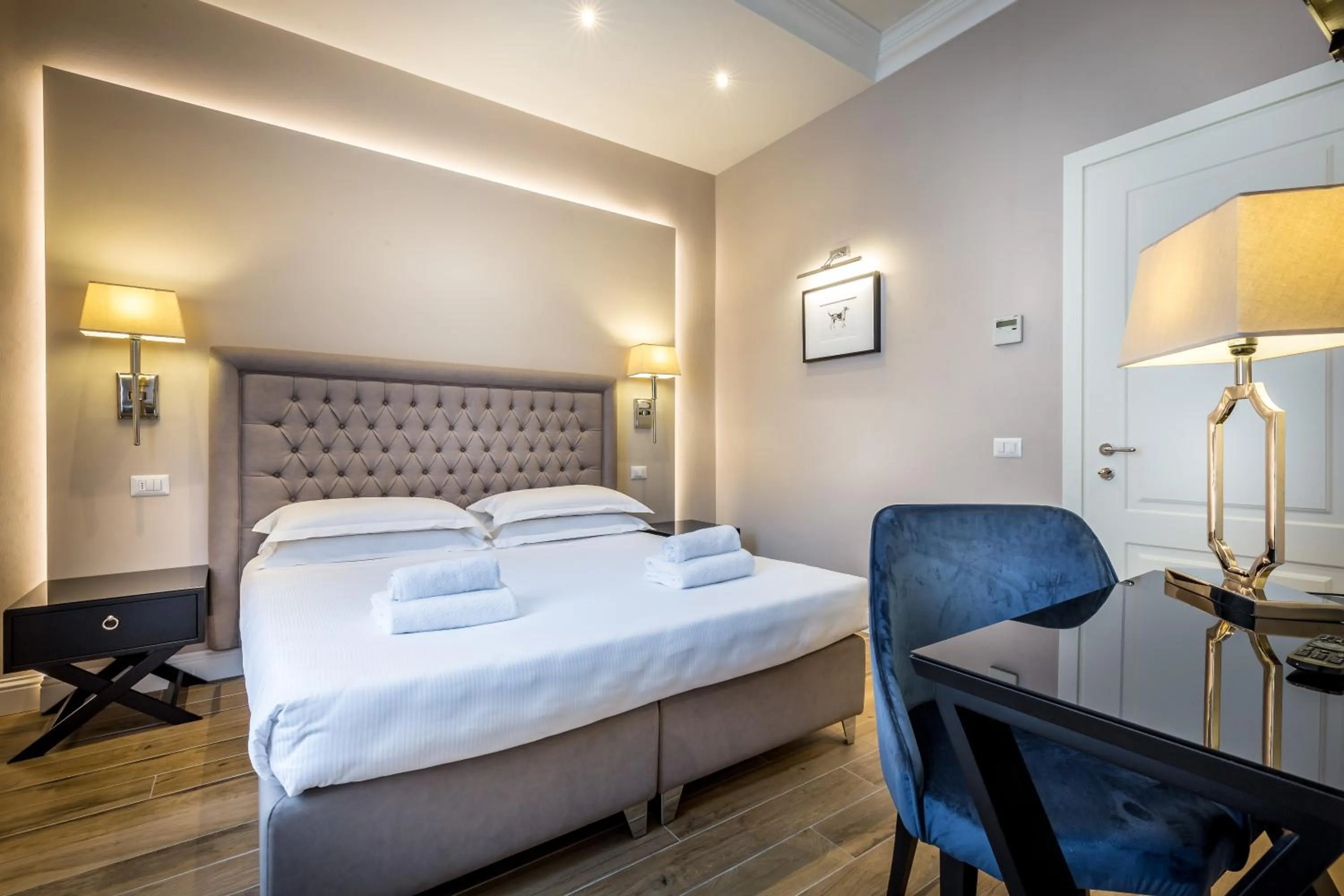 Bed in Hotel Emma Small Luxury Hotel