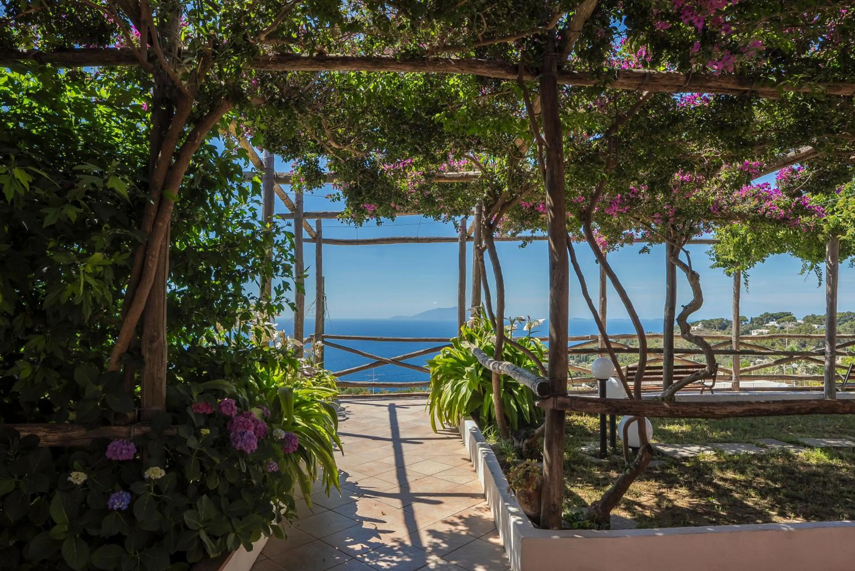 Garden in Hotel Il Girasole