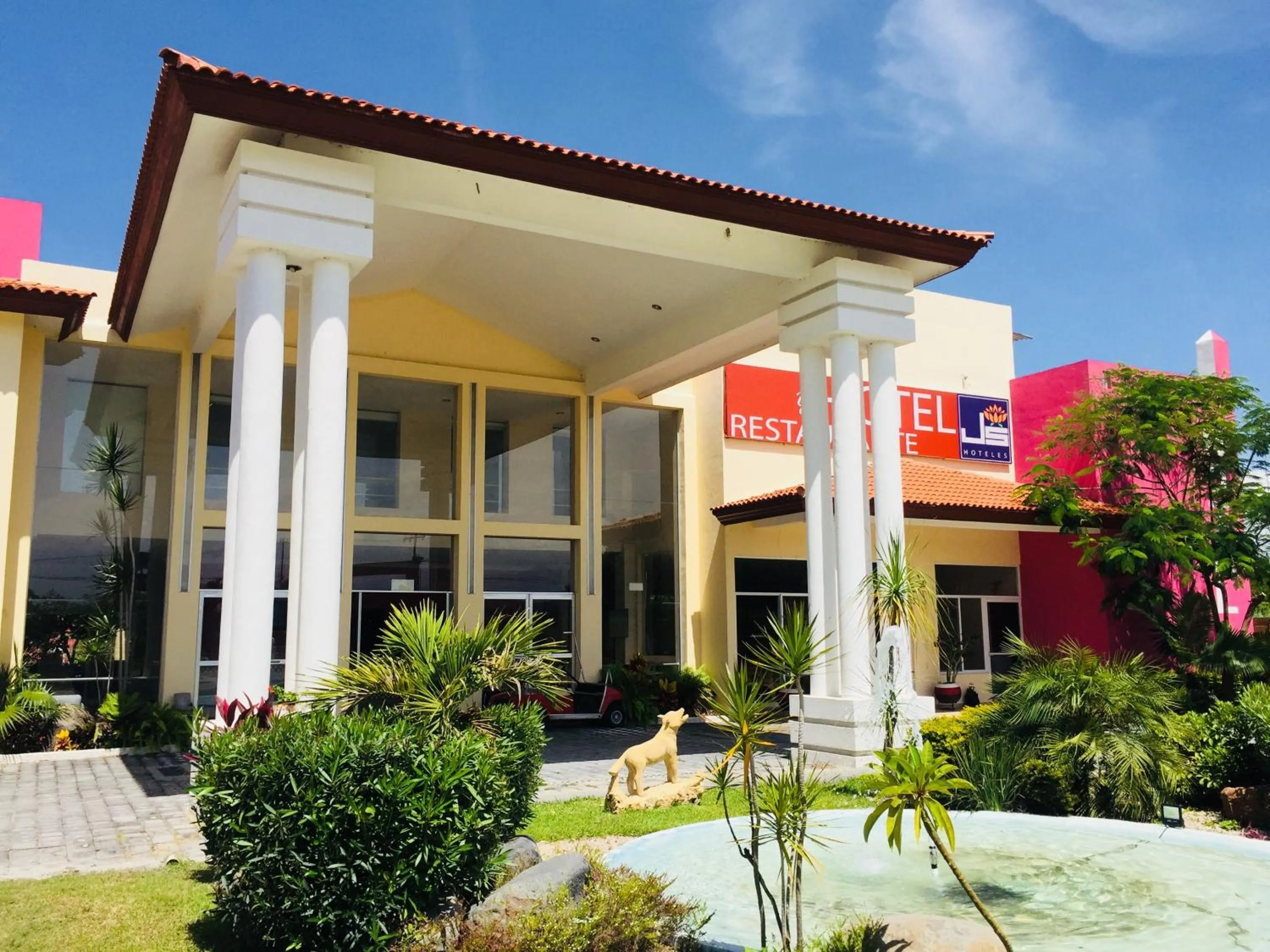 Property building in Hotel JS