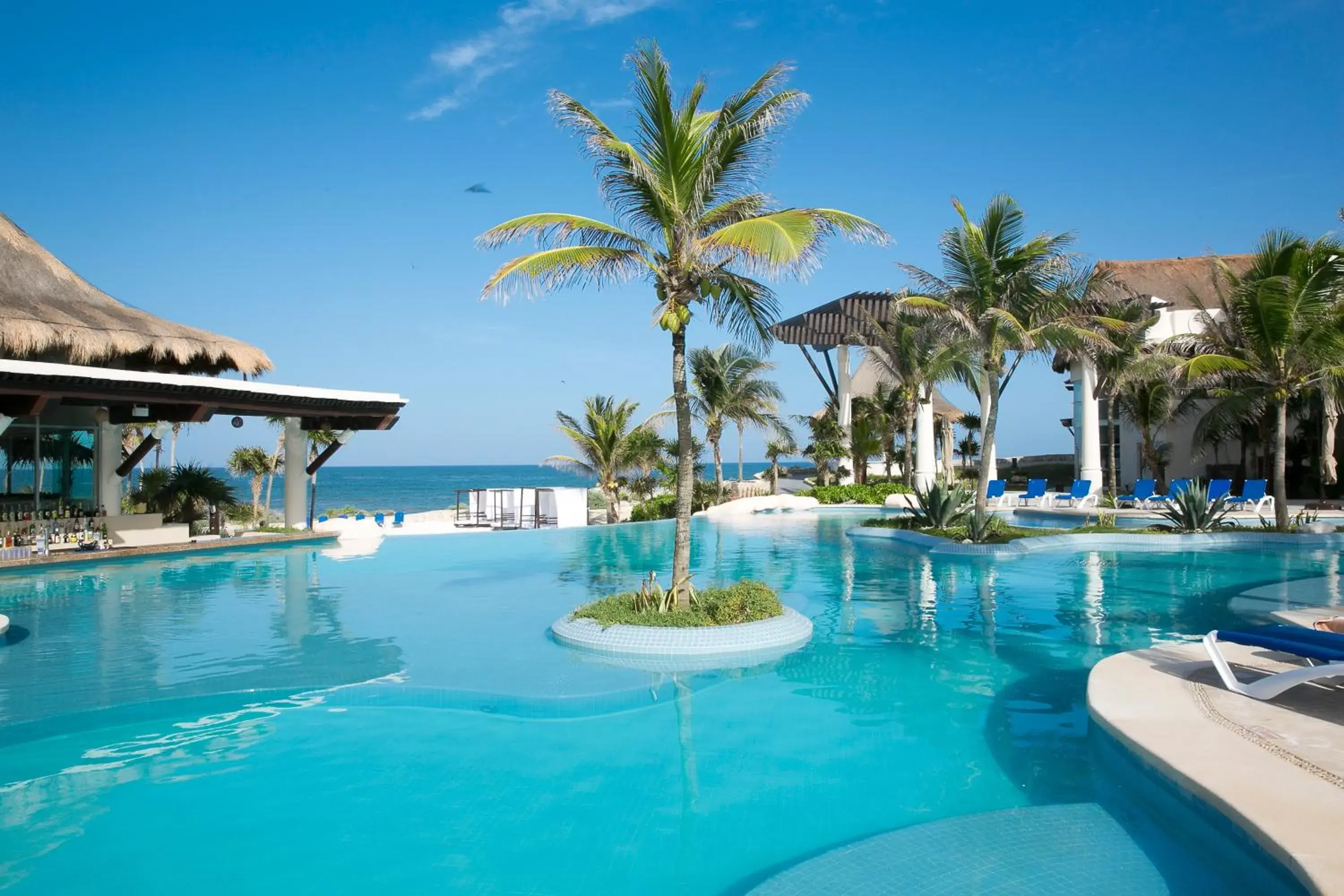 Swimming pool, Property Building in Kore Tulum Retreat Wellness Resort - Adults Only