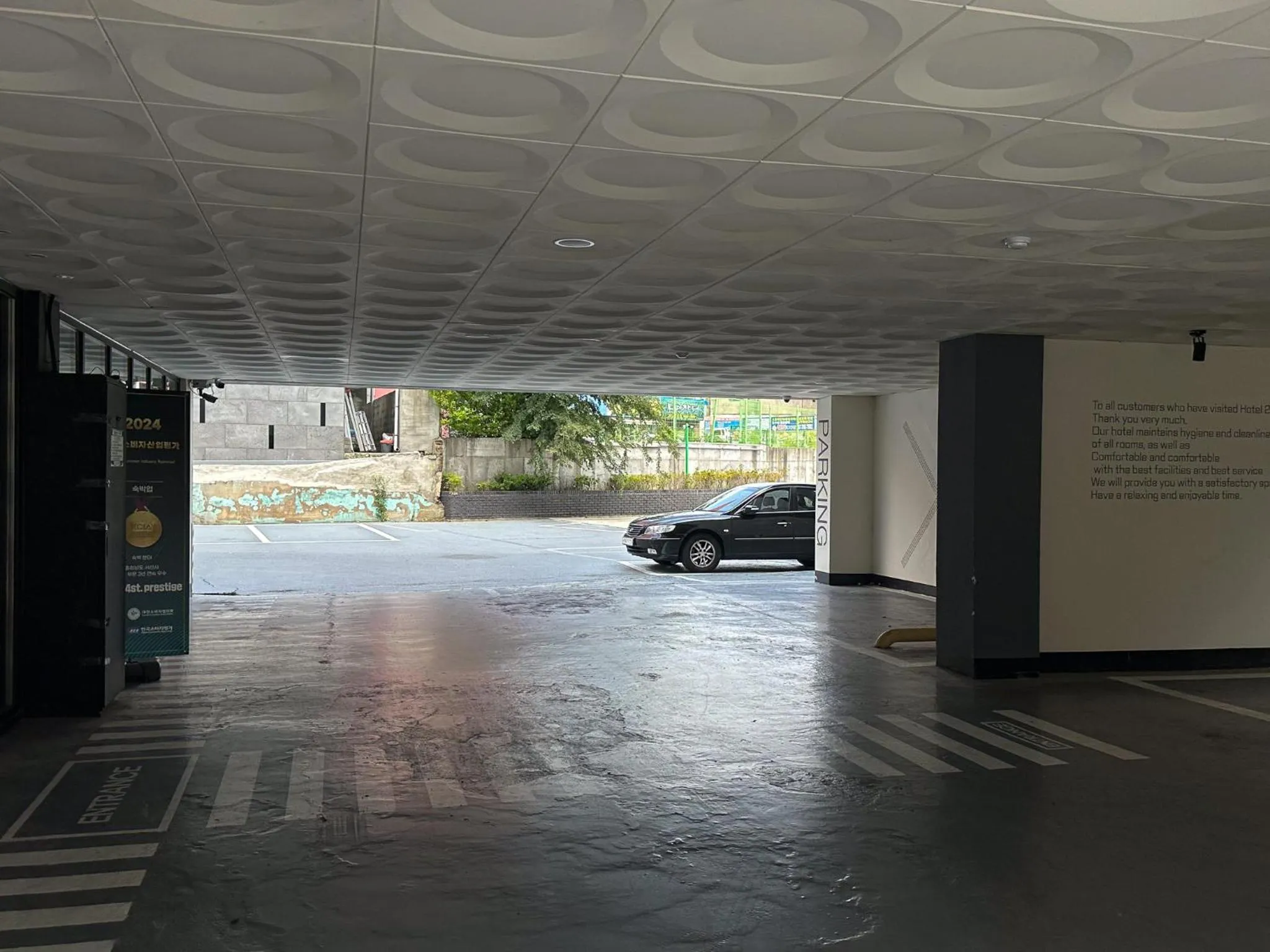 Parking in Hotel 24st Prestige