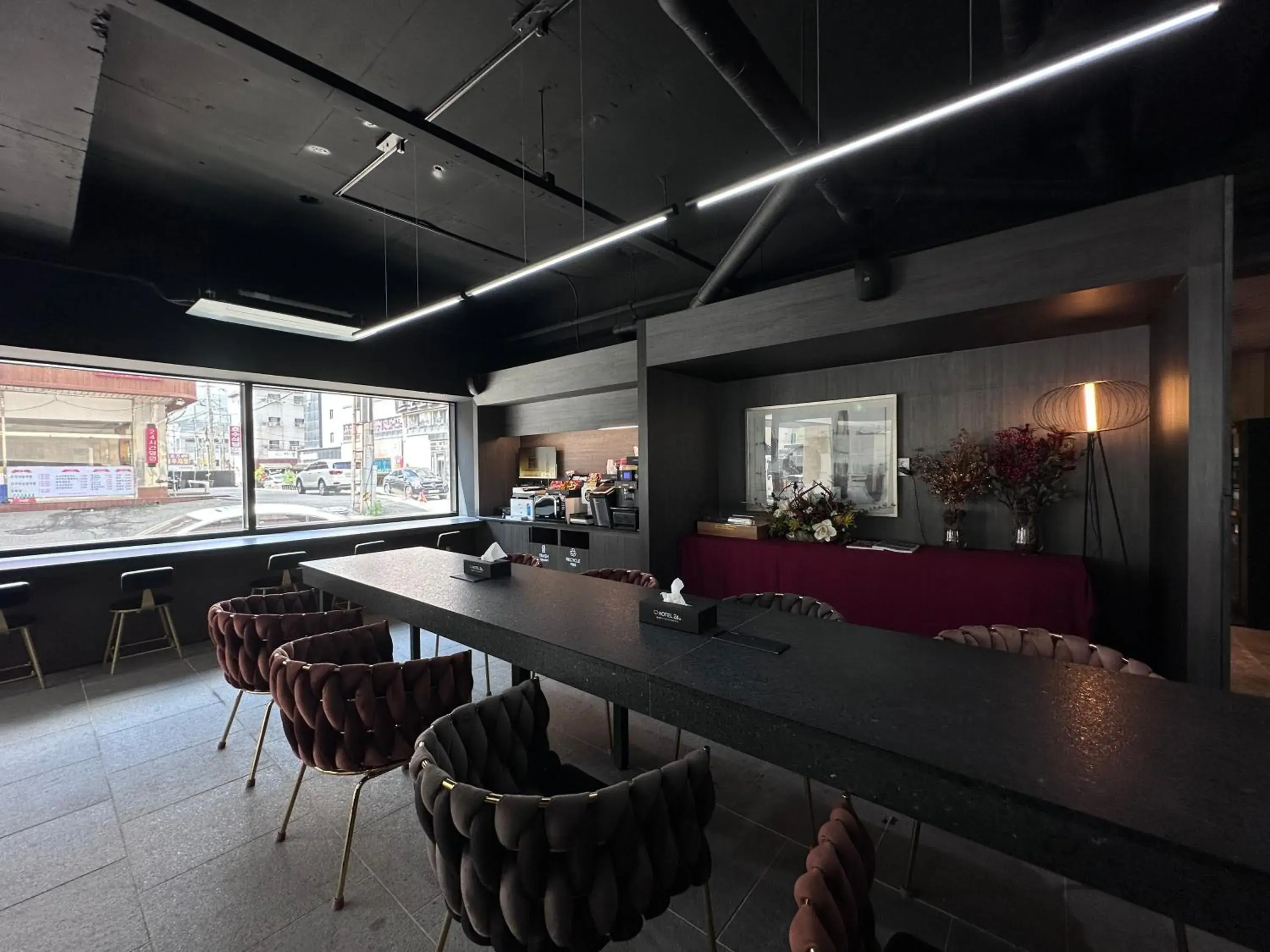 Restaurant/places to eat in Hotel 24st Prestige Restaurant/places to eat in Hotel 24st Prestige