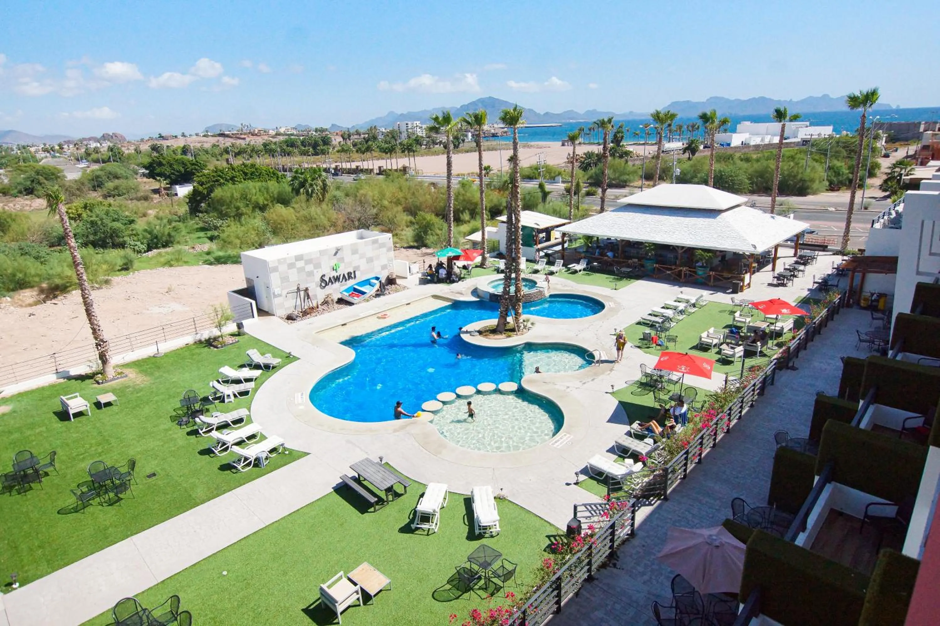 Pool view in Sawari Hotel