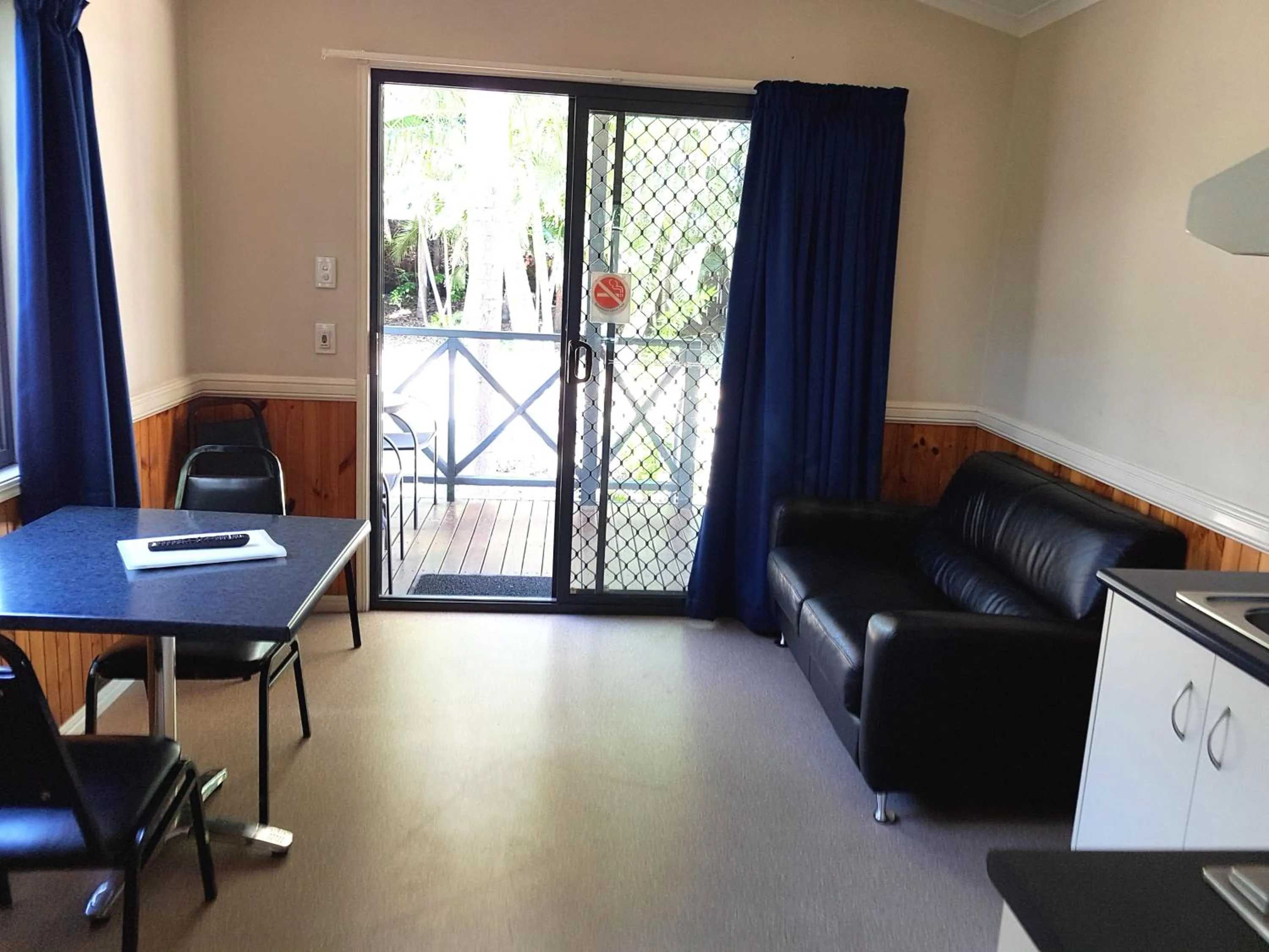 Kitchen or kitchenette in Coral Coast Tourist Park