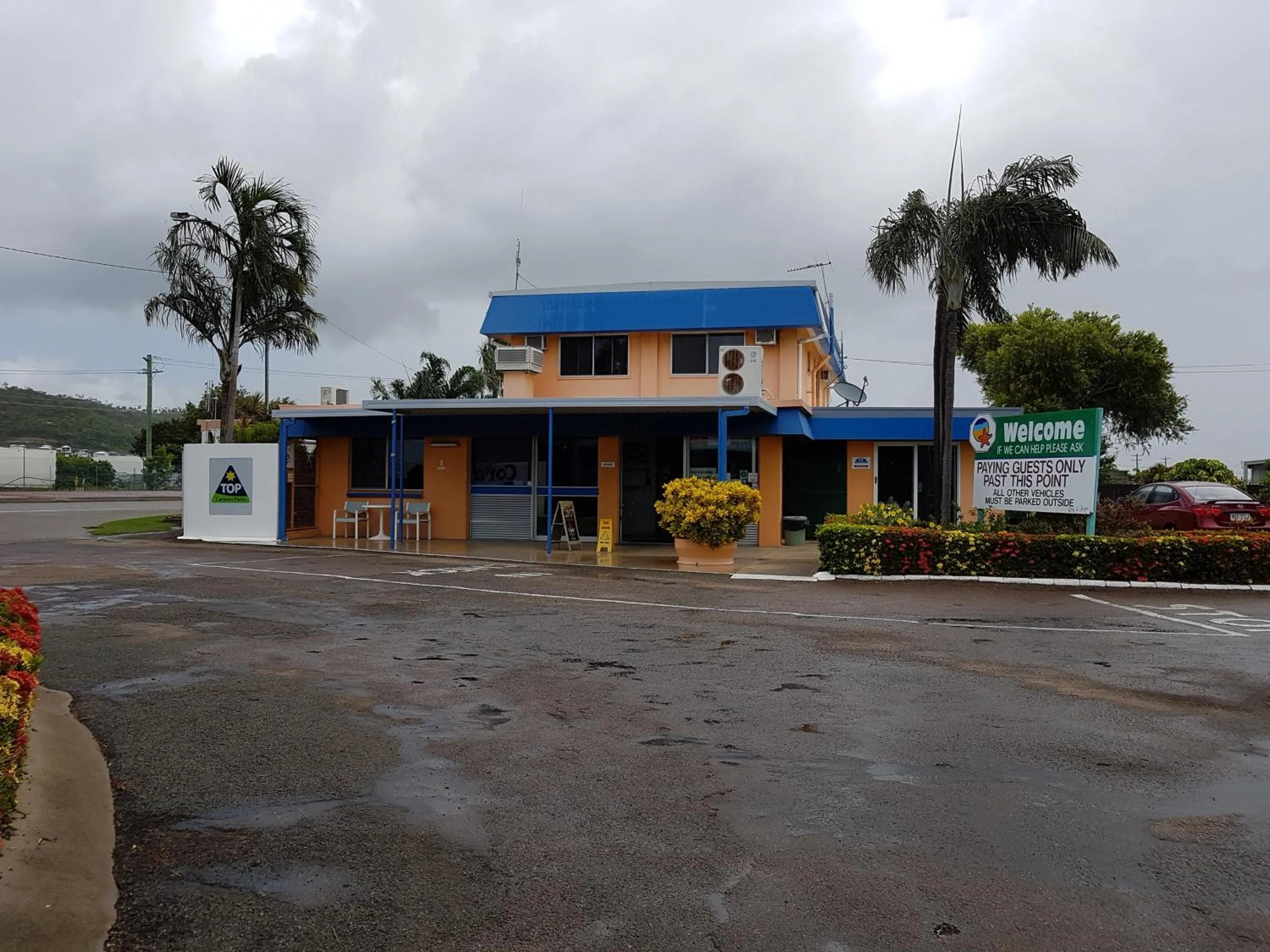 Property building in Coral Coast Tourist Park