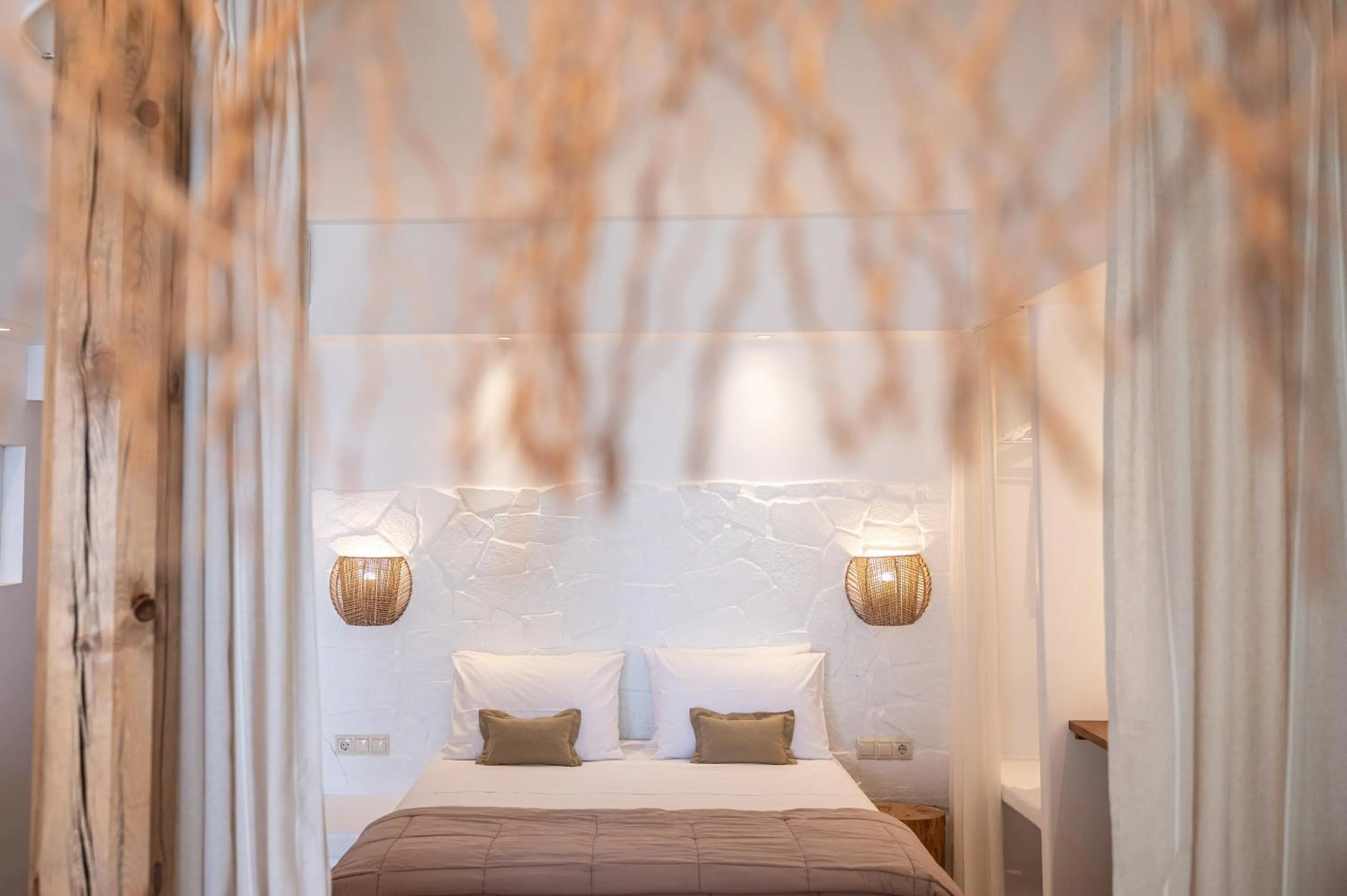 Bedroom, Bed in Euphoria Suites and Spa