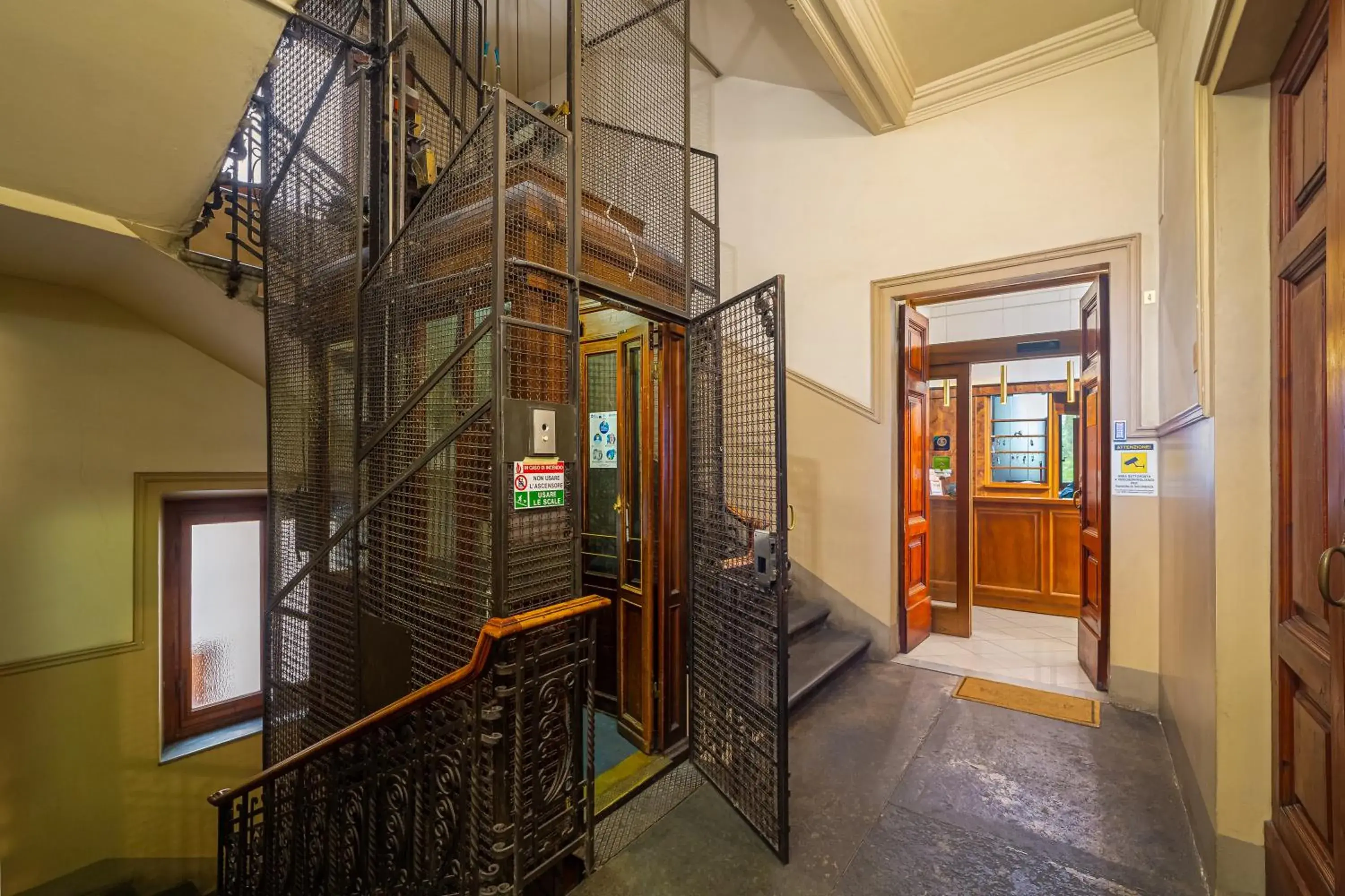 Facade/entrance in Lilium Hotel Facade/entrance in Lilium Hotel