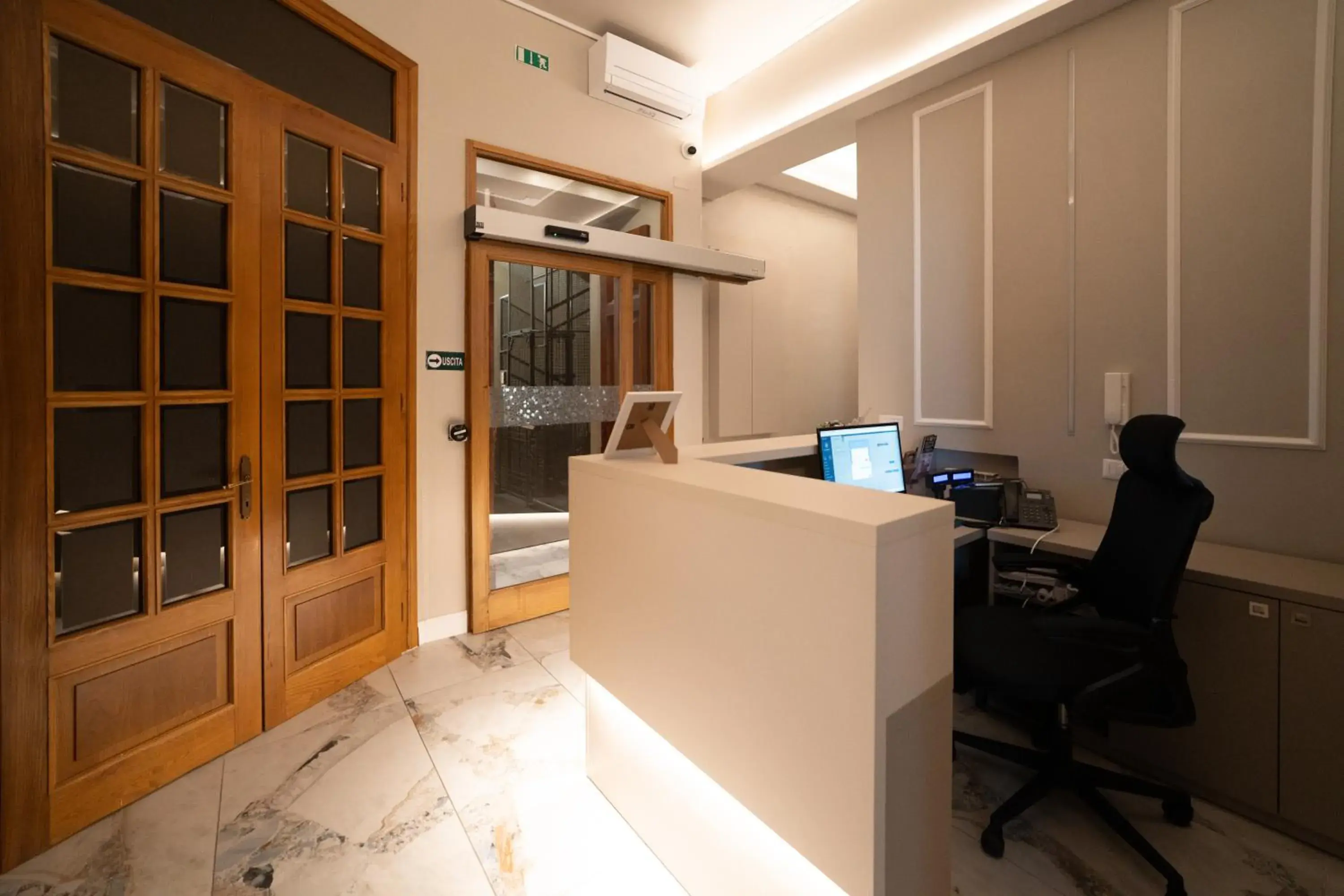 Lobby or reception in Lilium Hotel Lobby or reception in Lilium Hotel