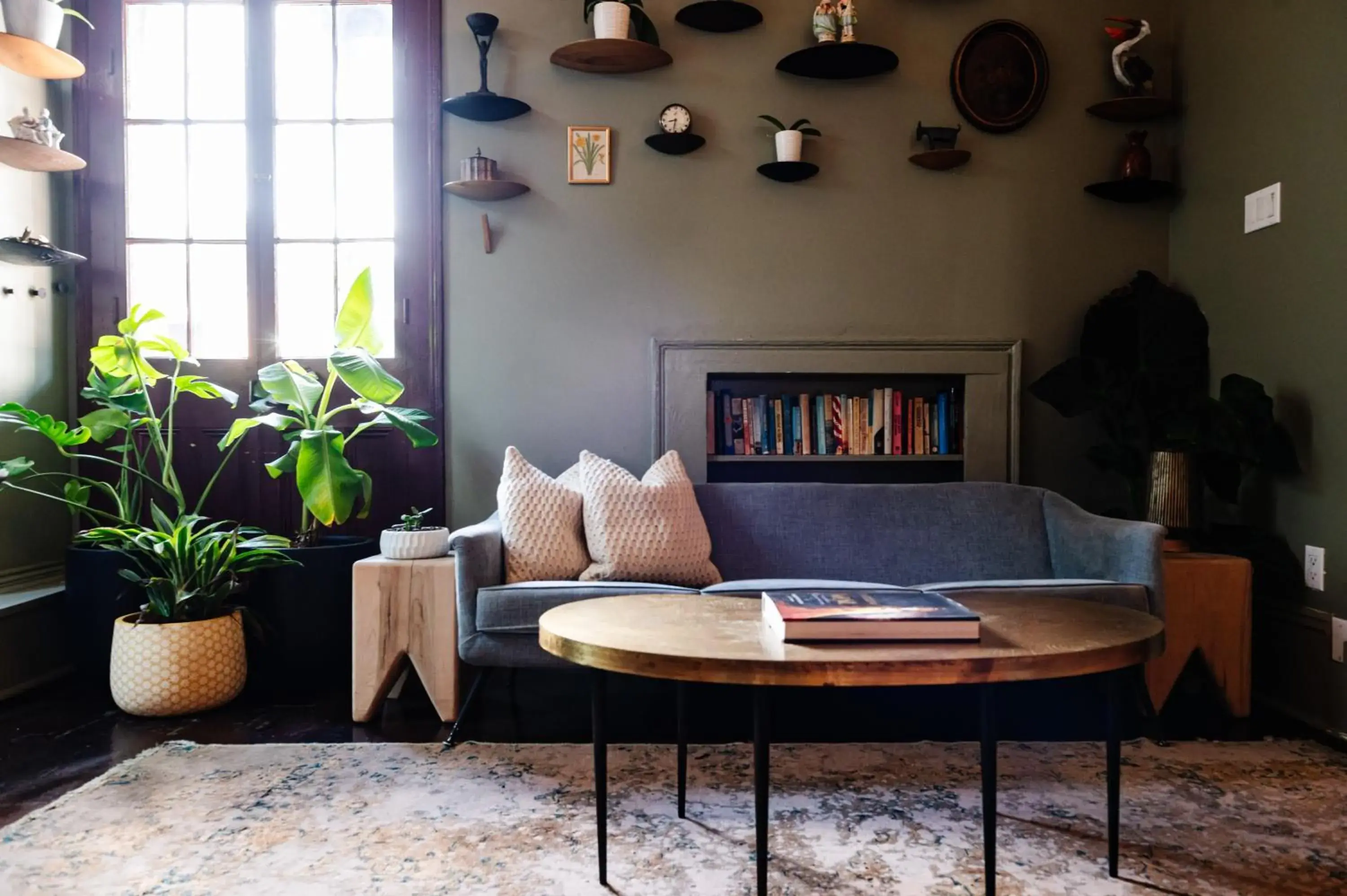 Property building in The Frenchmen New Orleans By Kasa Living Property building in The Frenchmen New Orleans By Kasa Living