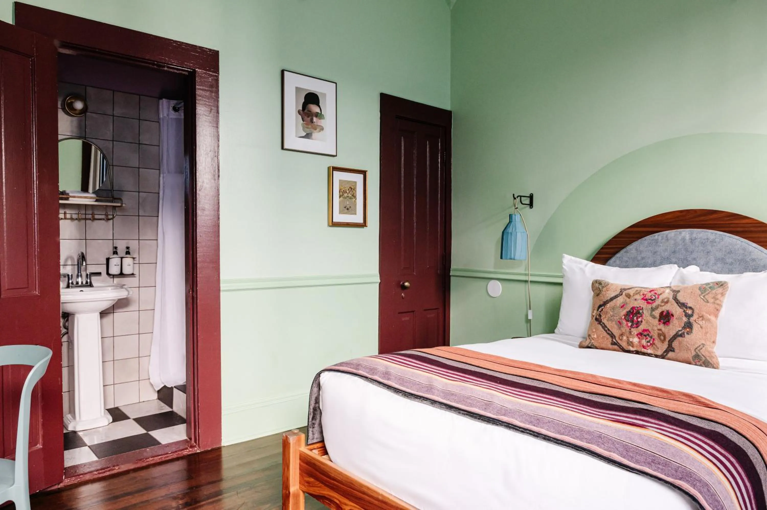 Full Room (24/7 Front Desk) in The Frenchmen New Orleans by Kasa Living