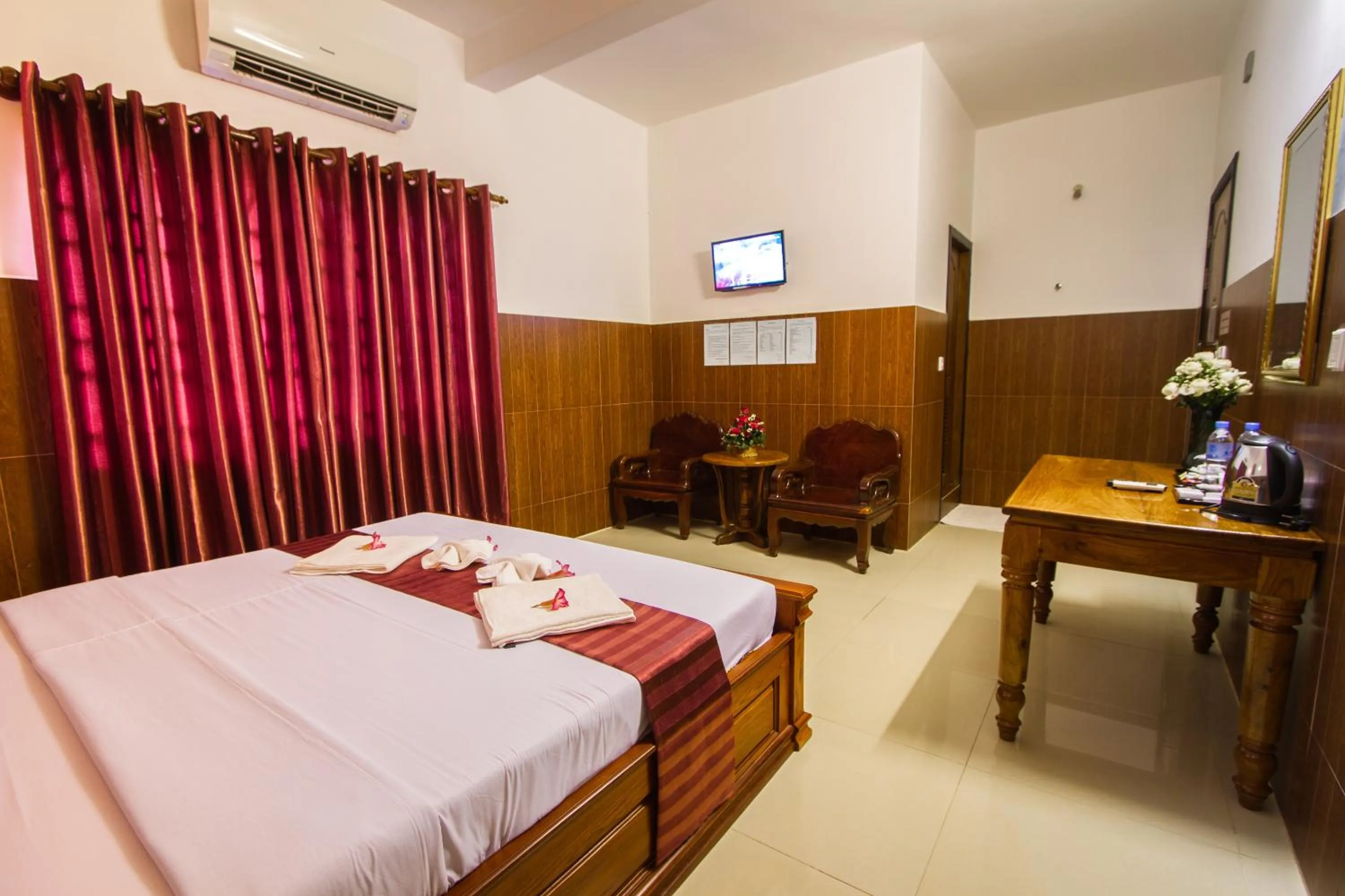 Photo of the whole room, Bed in Botoum Hotel