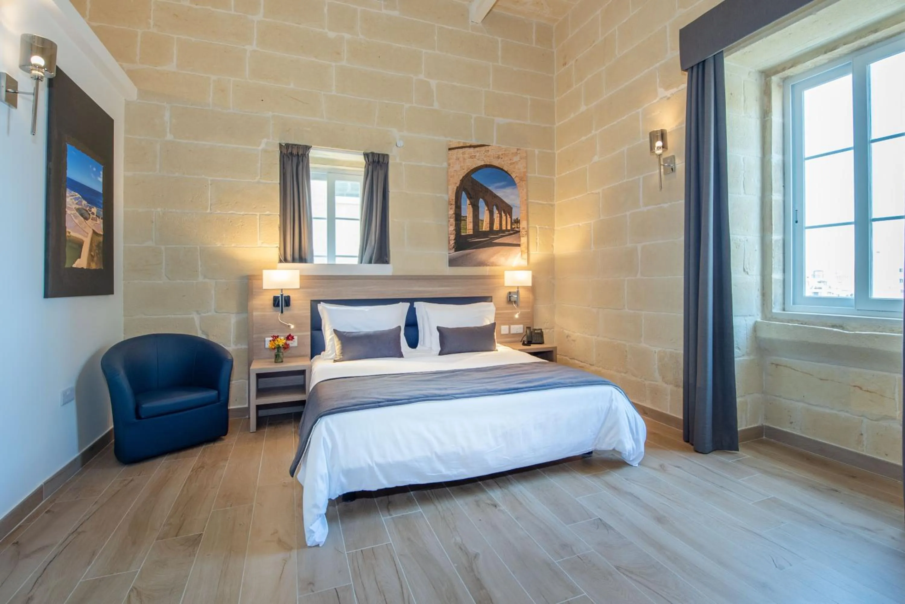 Bedroom, Bed in Georges Boutique Living