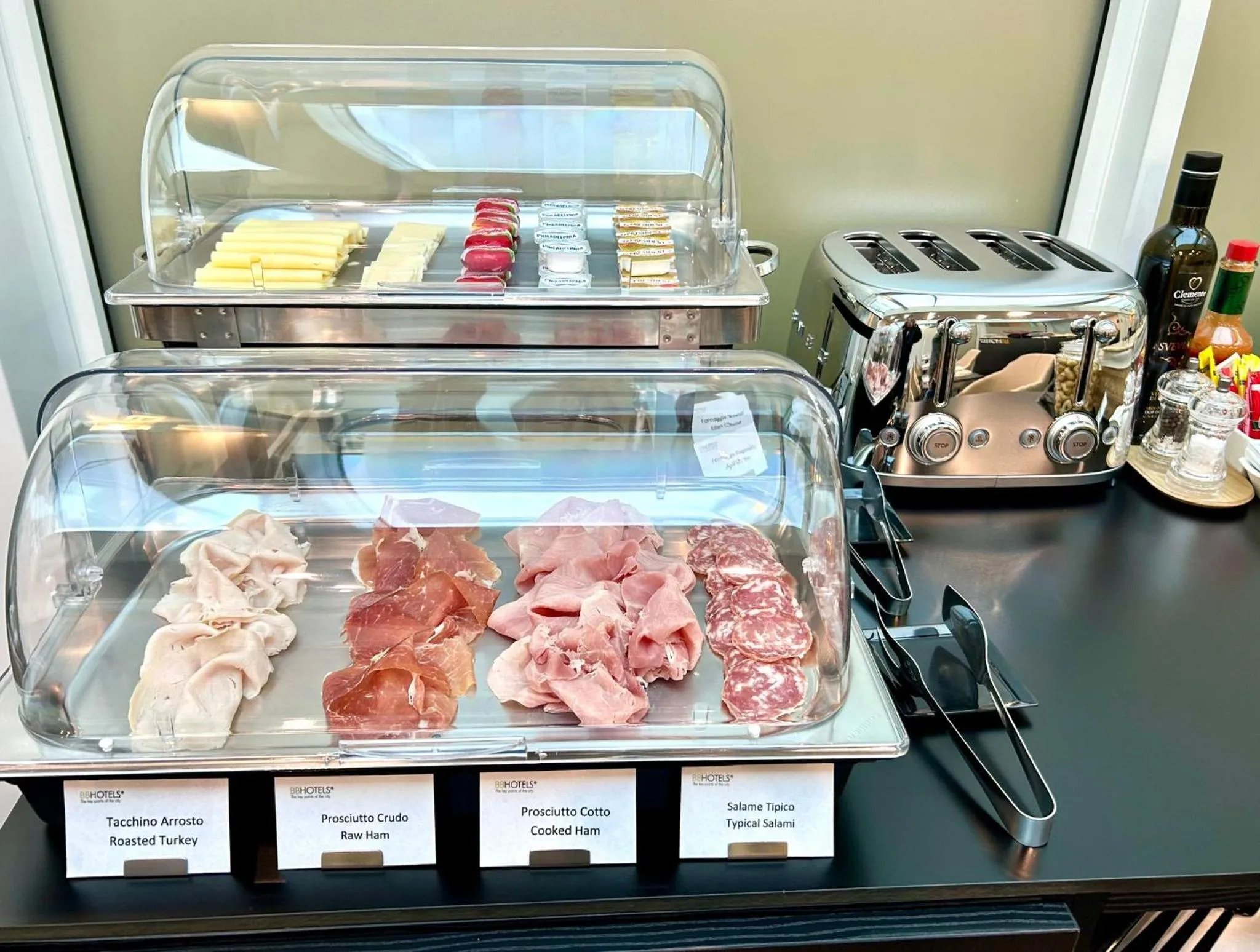 Breakfast in BB Hotels Smarthotel Bailey's