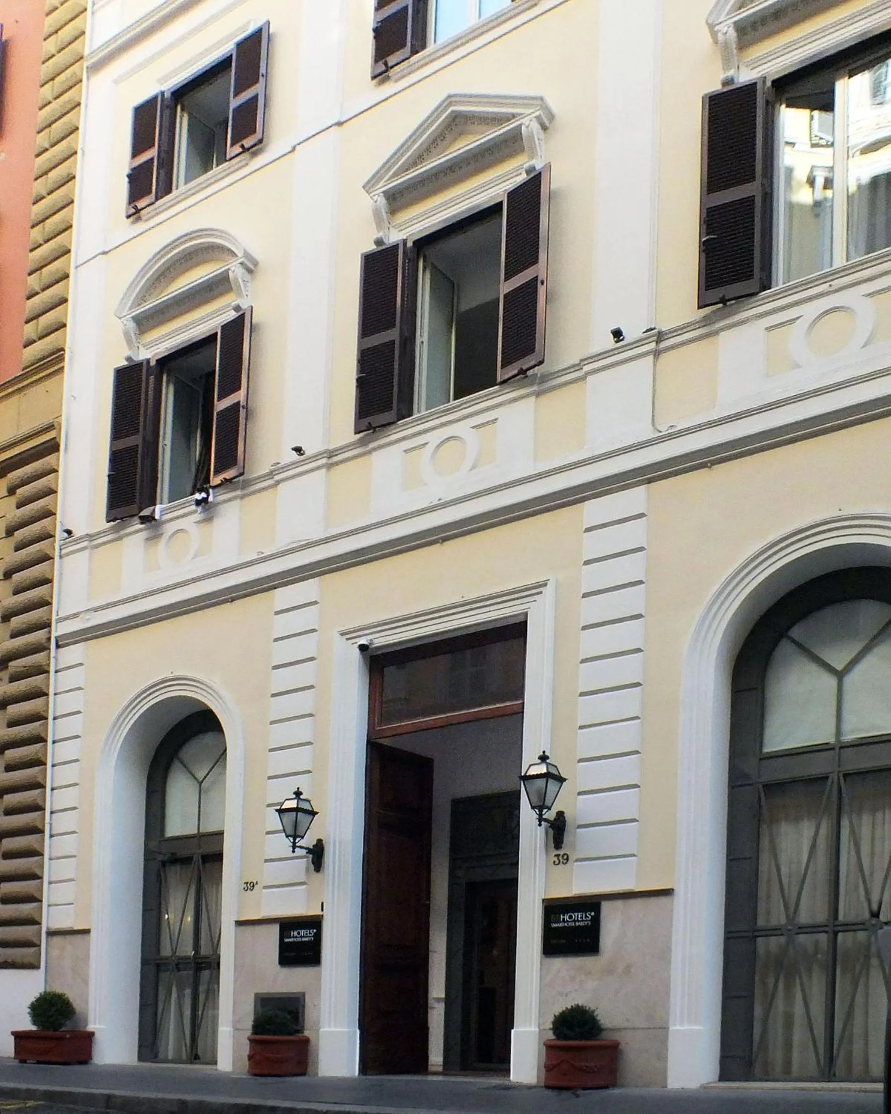 Property building in BB Hotels Smarthotel Bailey's