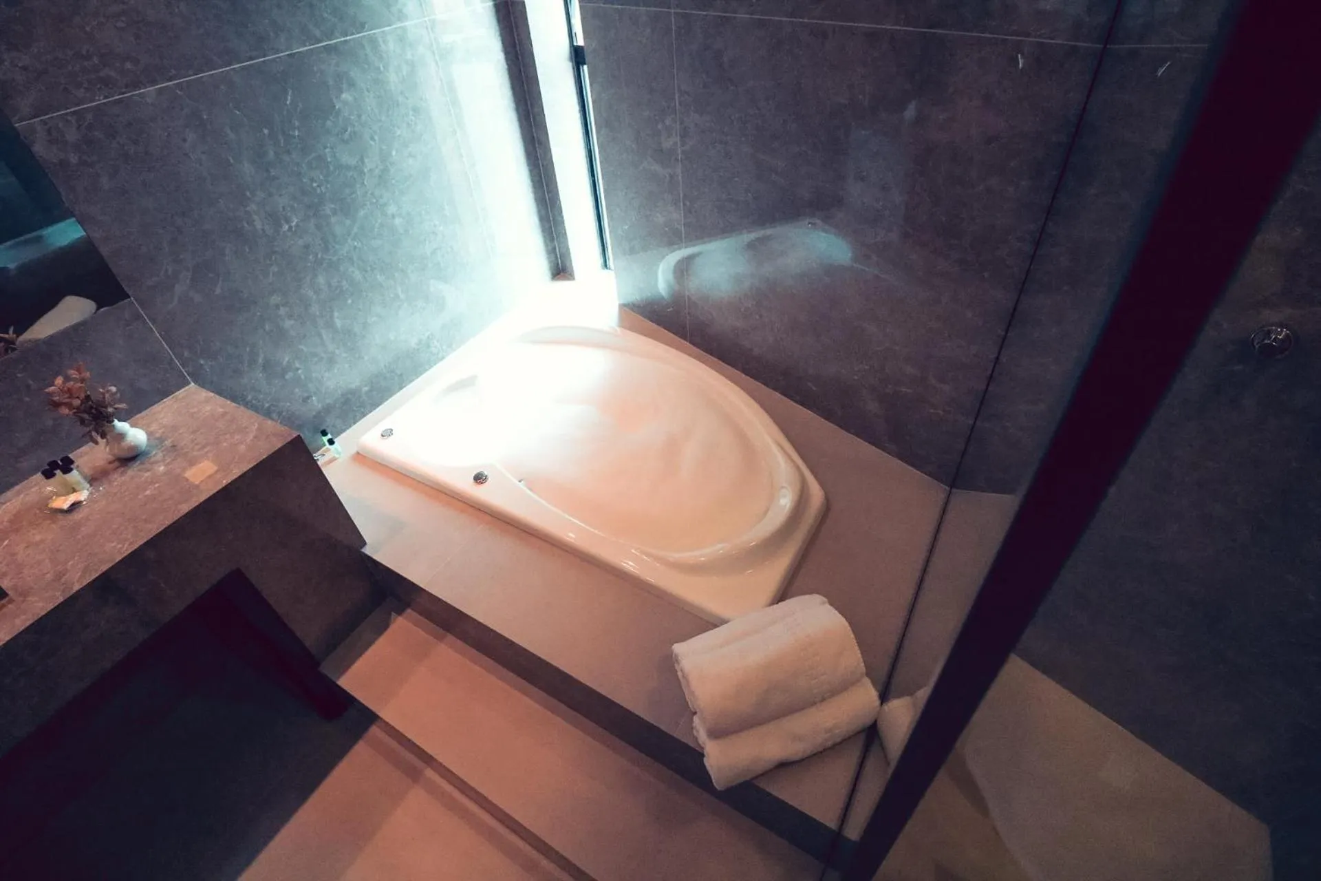 Hot Tub in Serravita Hotel