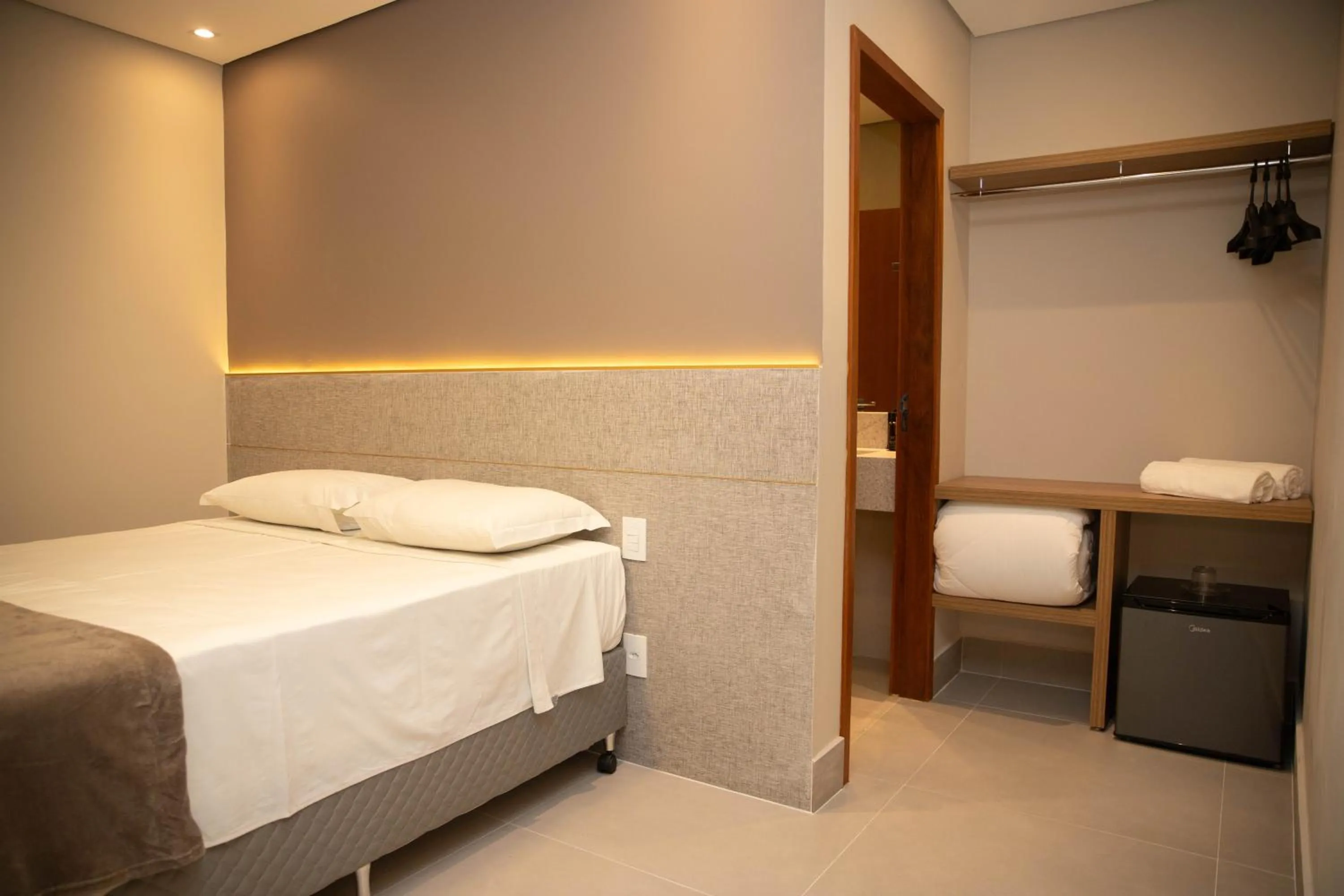 Photo of the whole room, Bed in Serravita Hotel