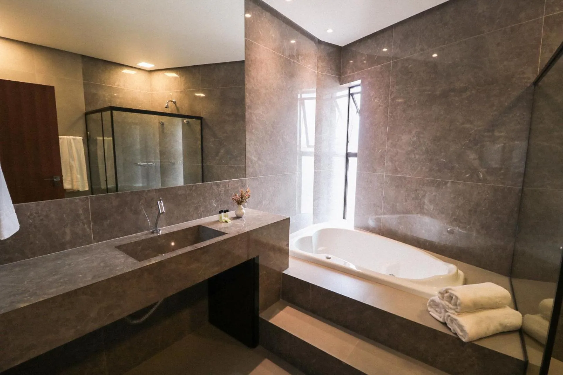 Hot Tub in Serravita Hotel