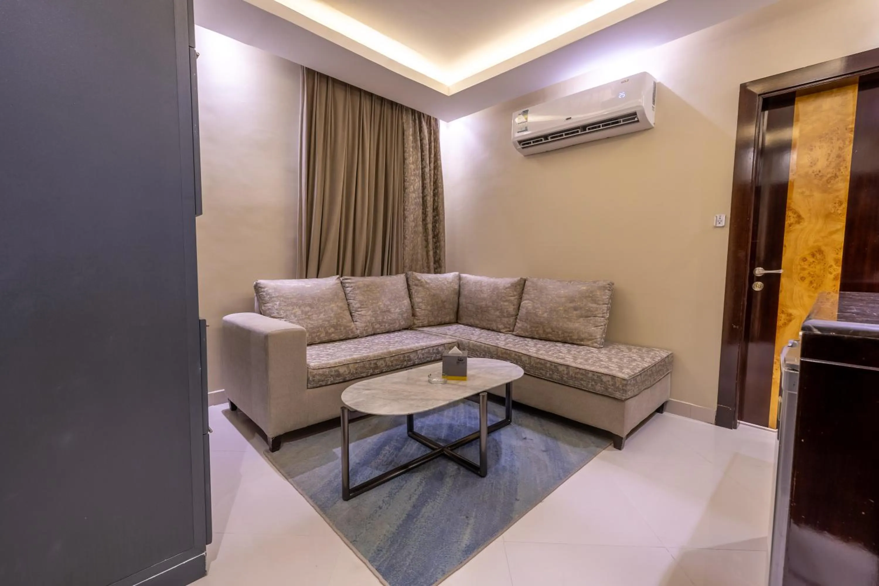 Al Muhaidb Residence Al Takhasossi 2