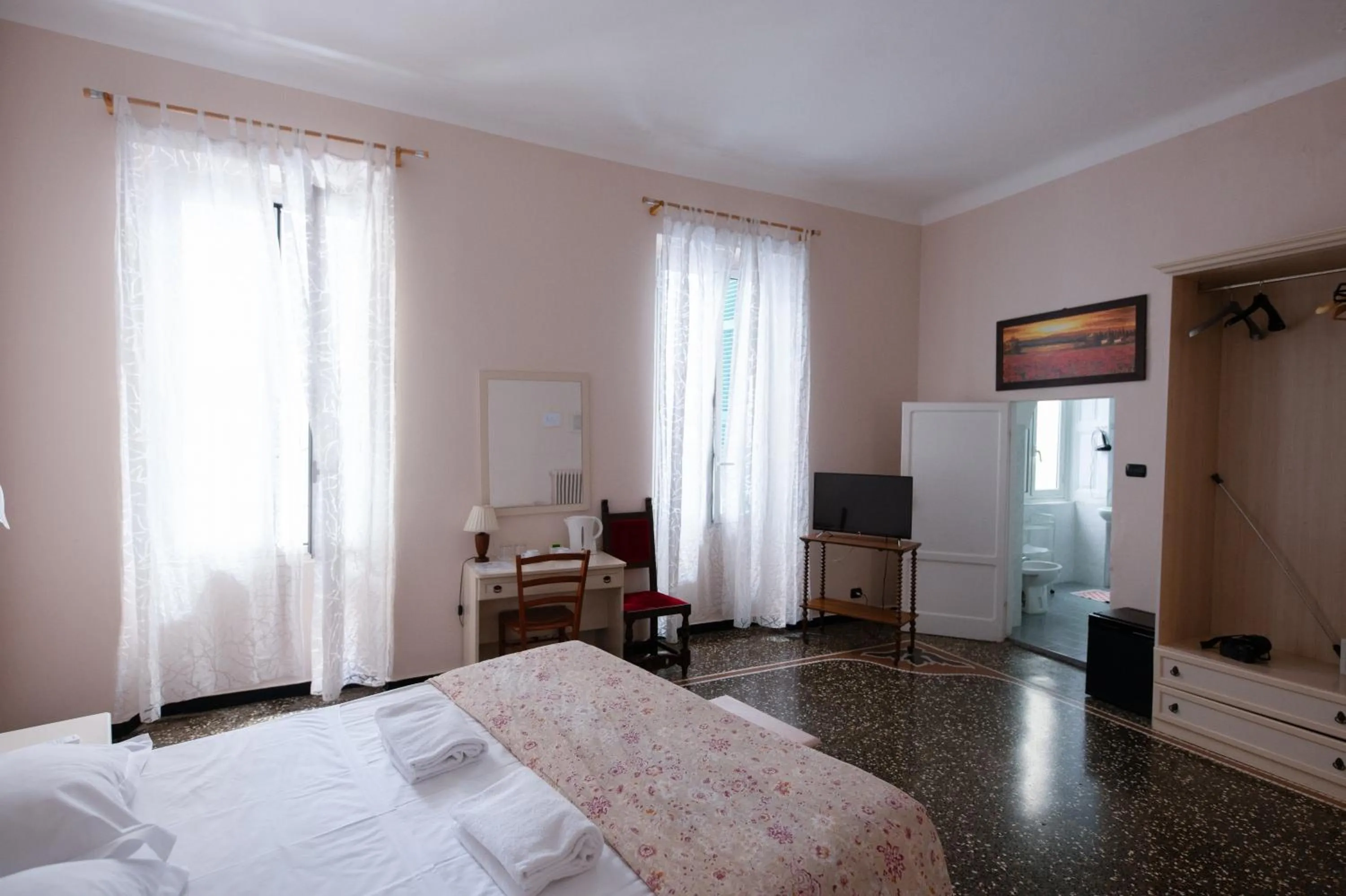 Bed in Family Hotel Balbi