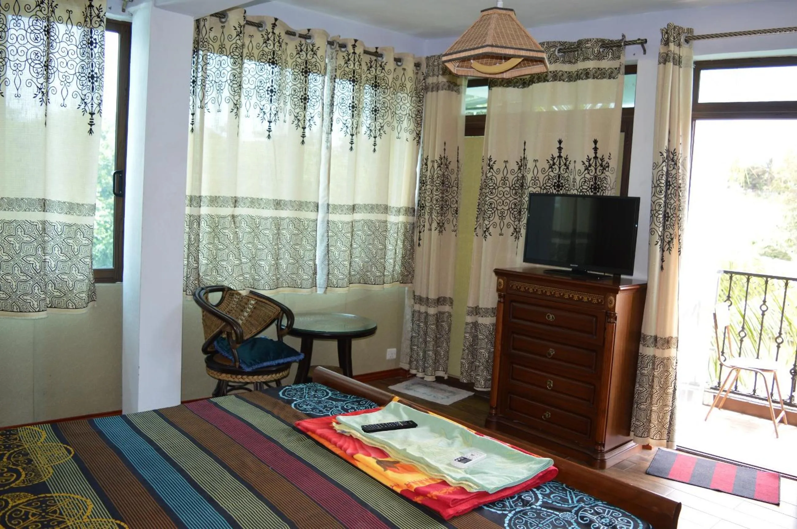 Photo of the whole room in Le Bamboo Guesthouse