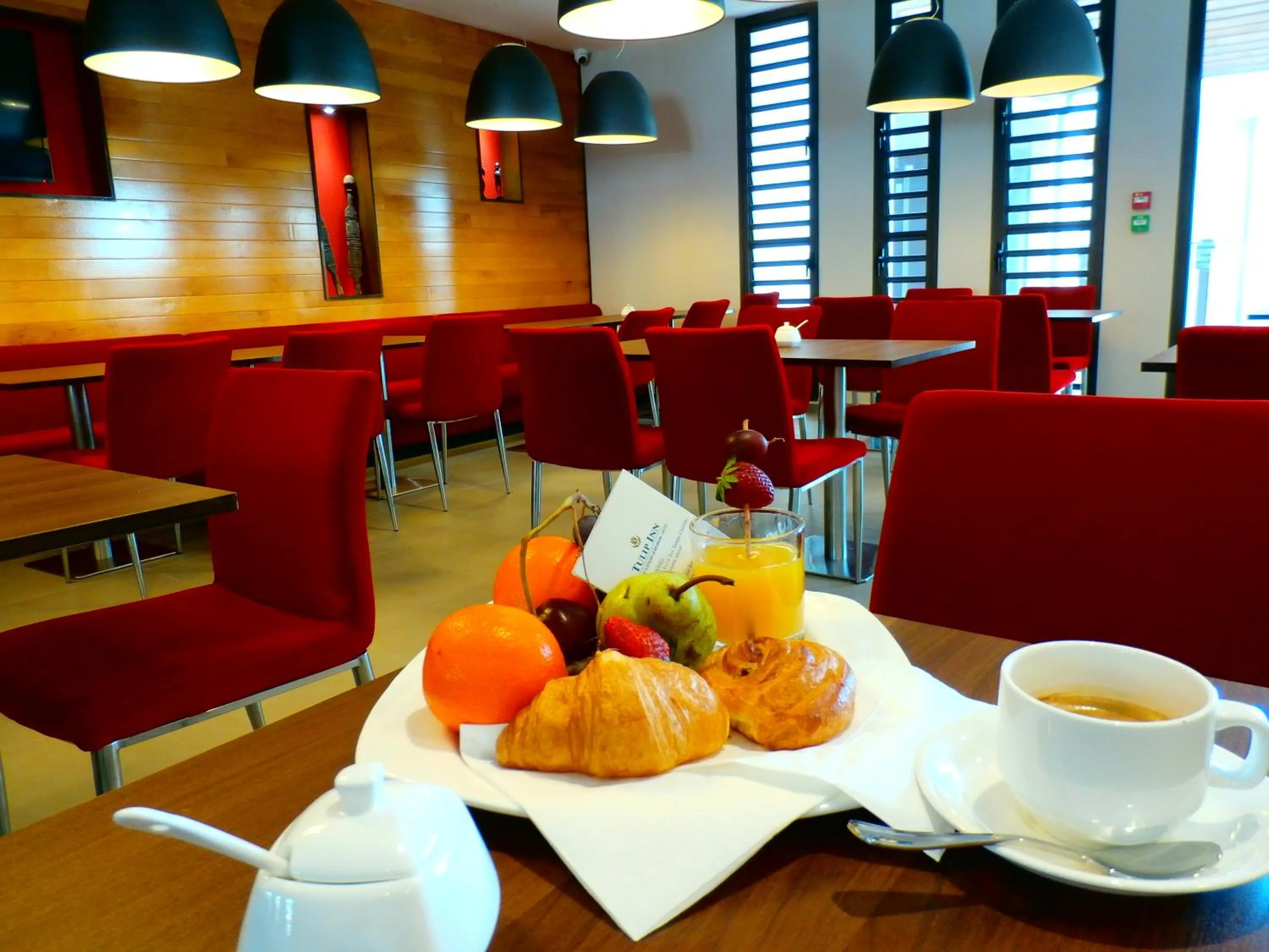 Restaurant/places to eat in Tulip Inn Sainte Clotilde, La Réunion