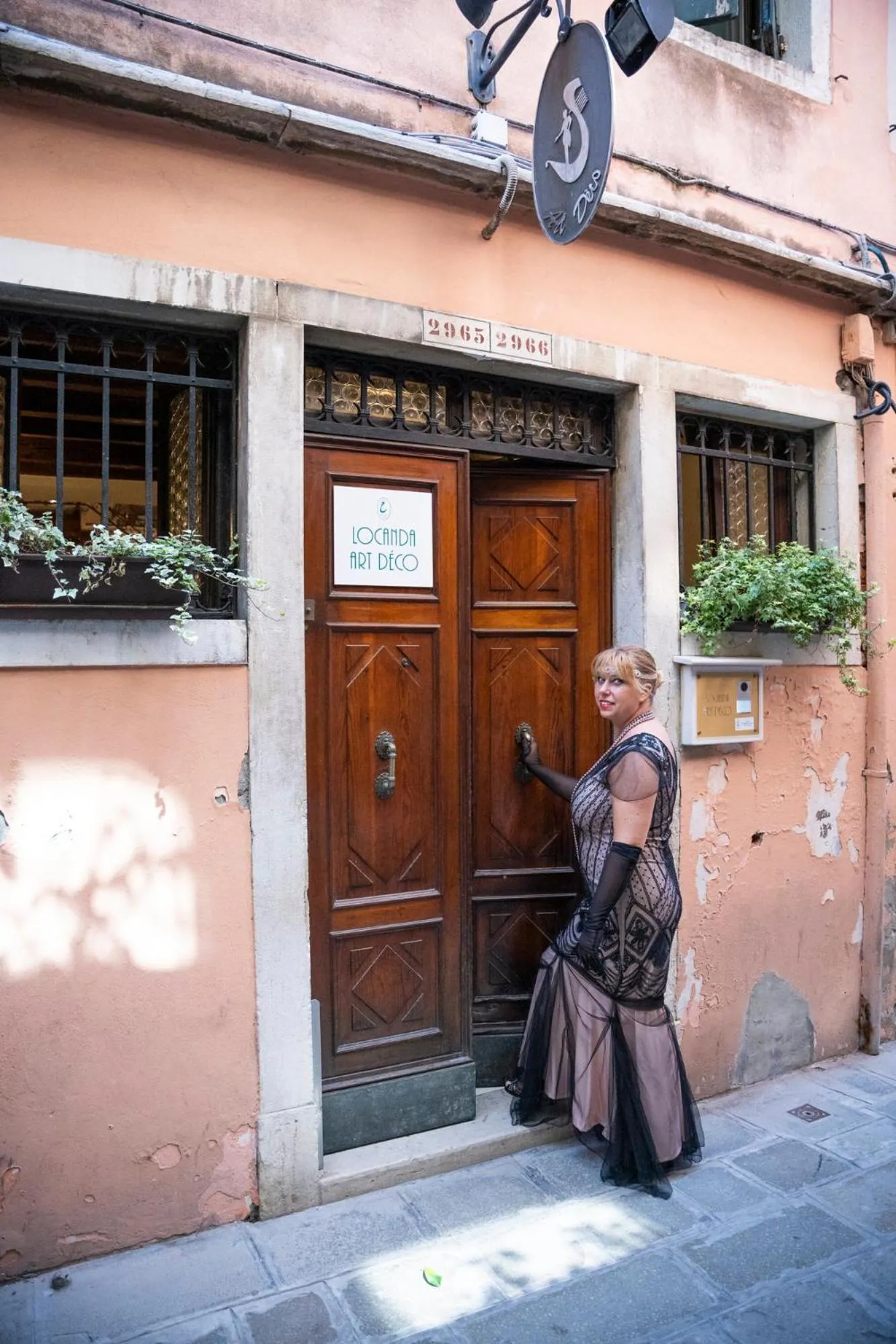 Facade/entrance in Locanda Art Deco