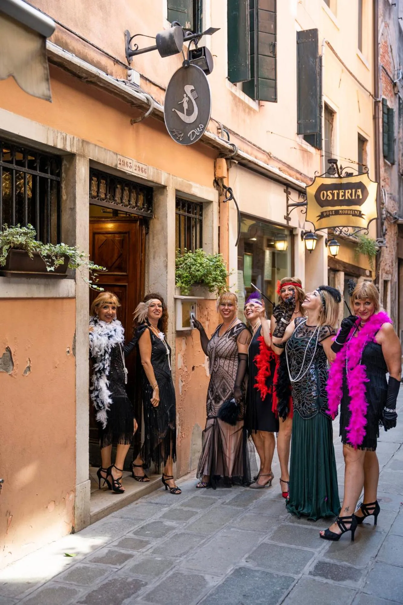 Facade/entrance in Locanda Art Deco