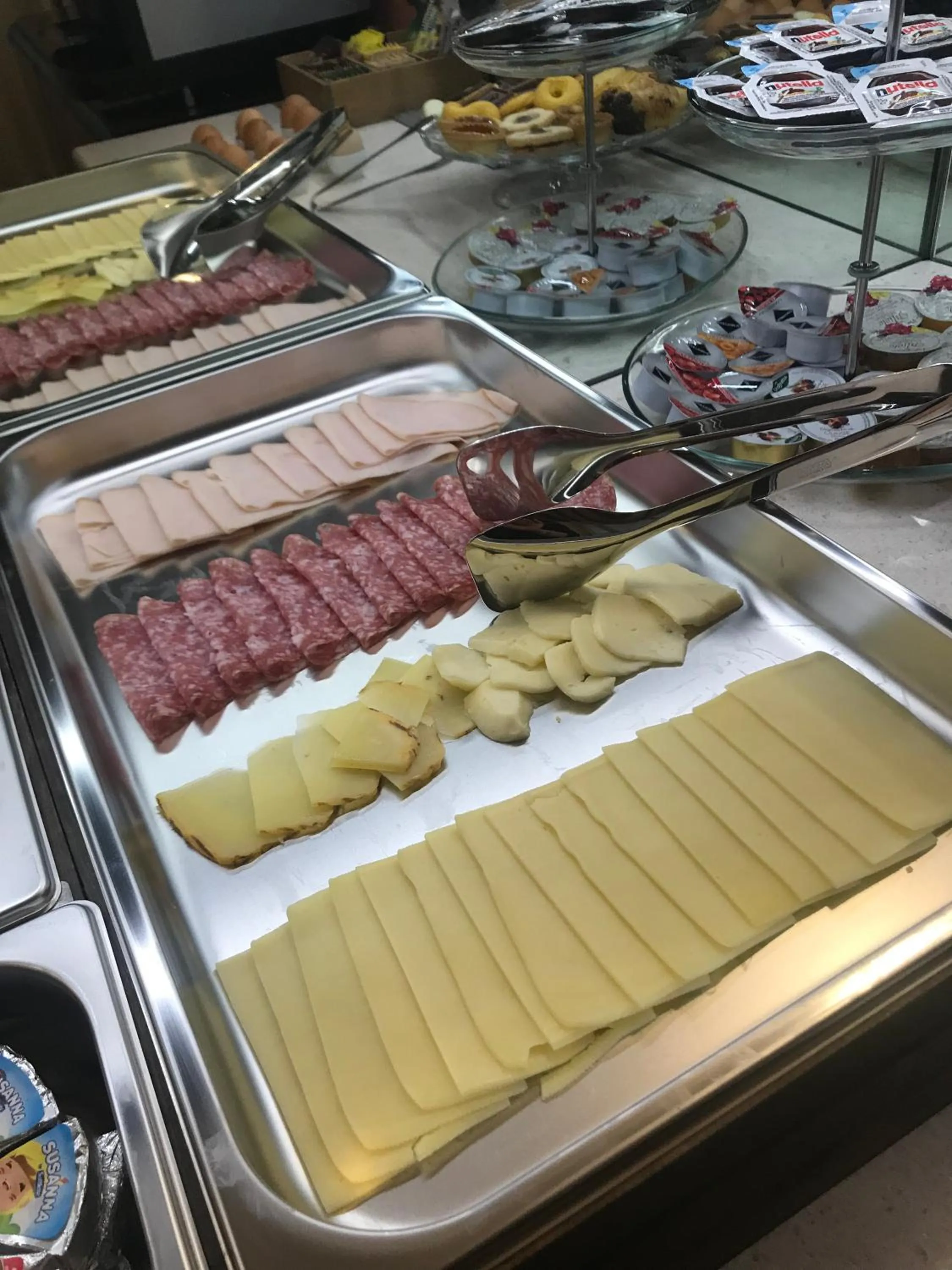 Buffet breakfast in Locanda Art Deco